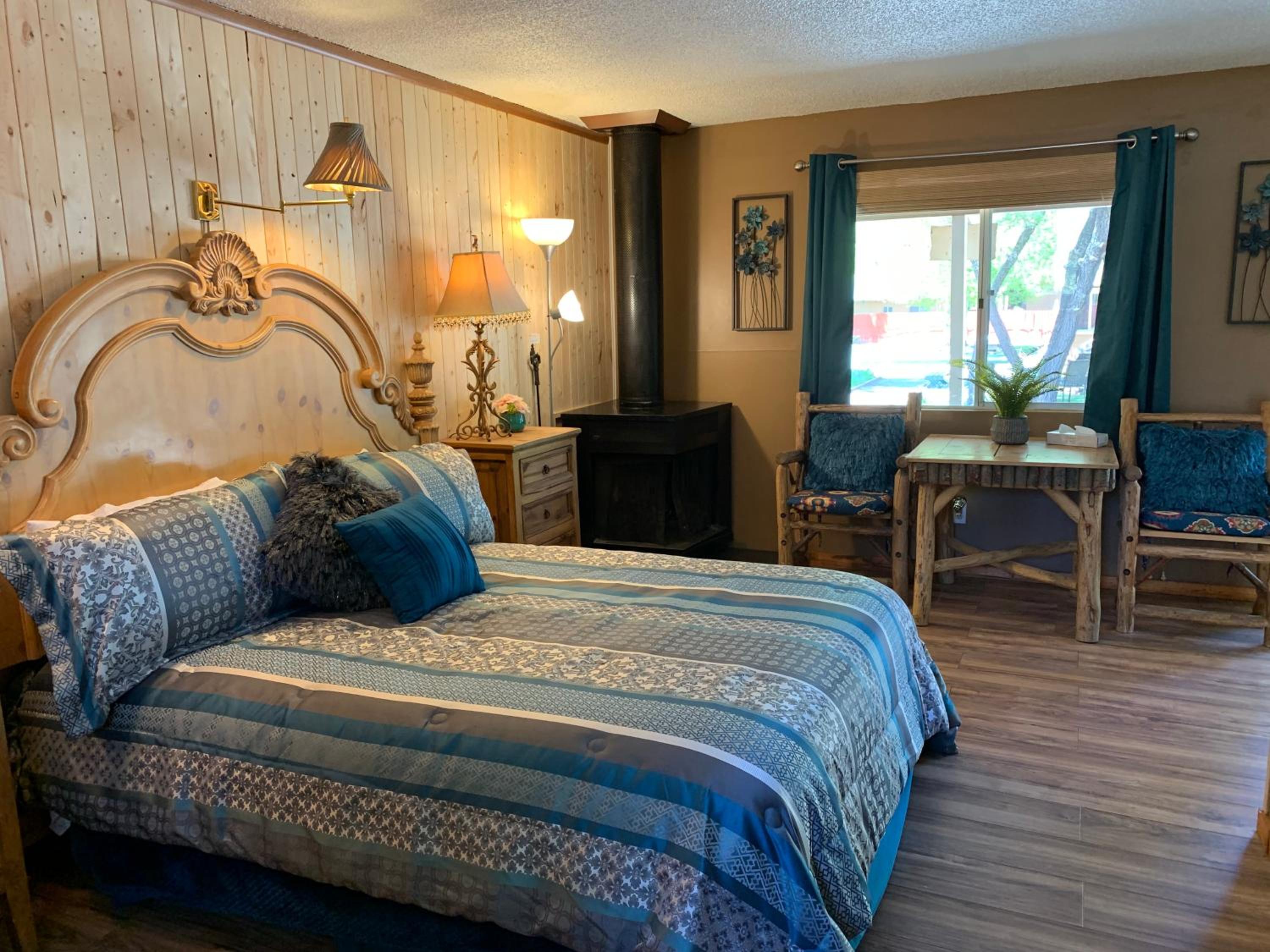 Grey Squirrel Resort