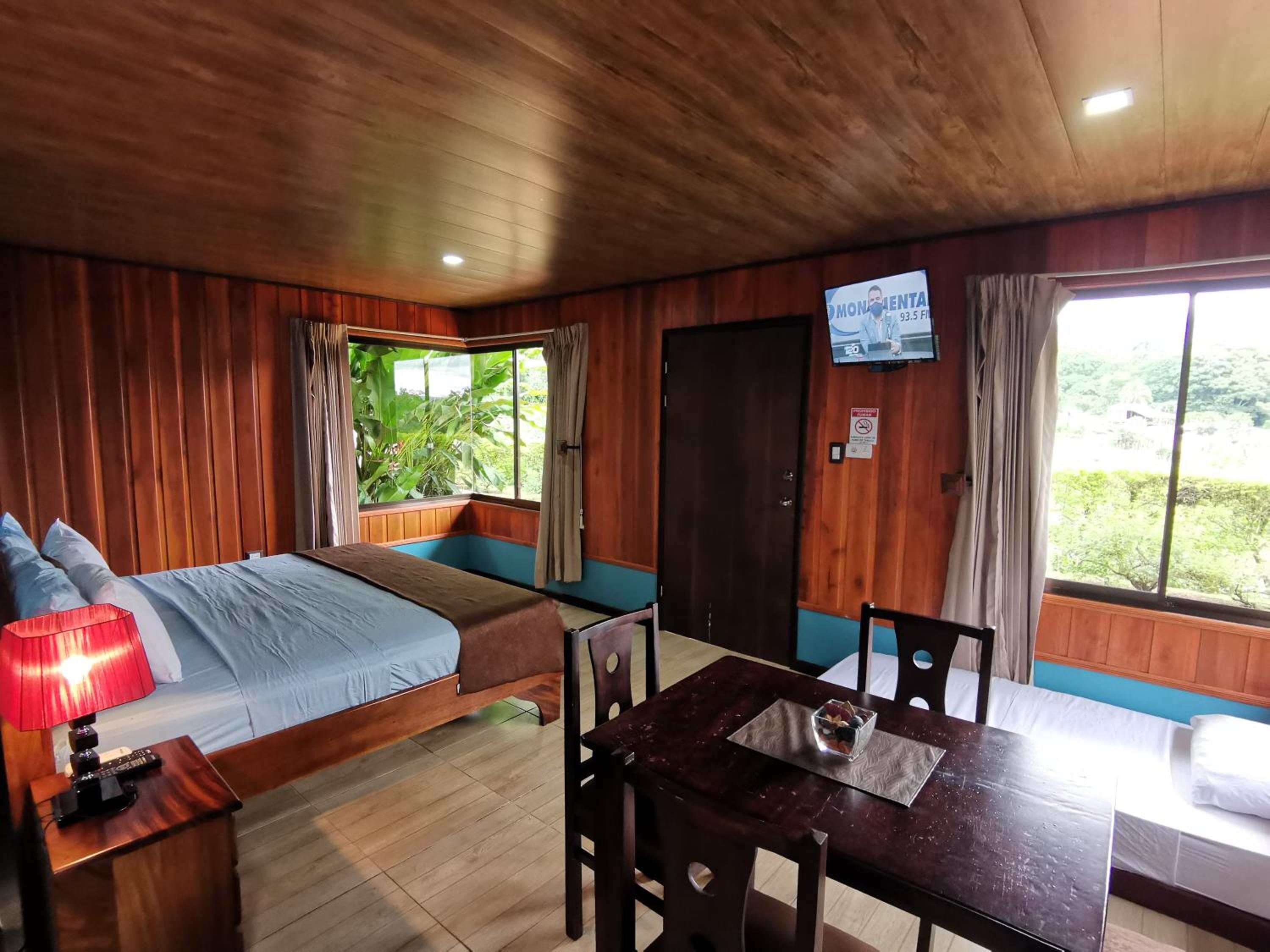 Cabañas Sueños del Arenal view 5