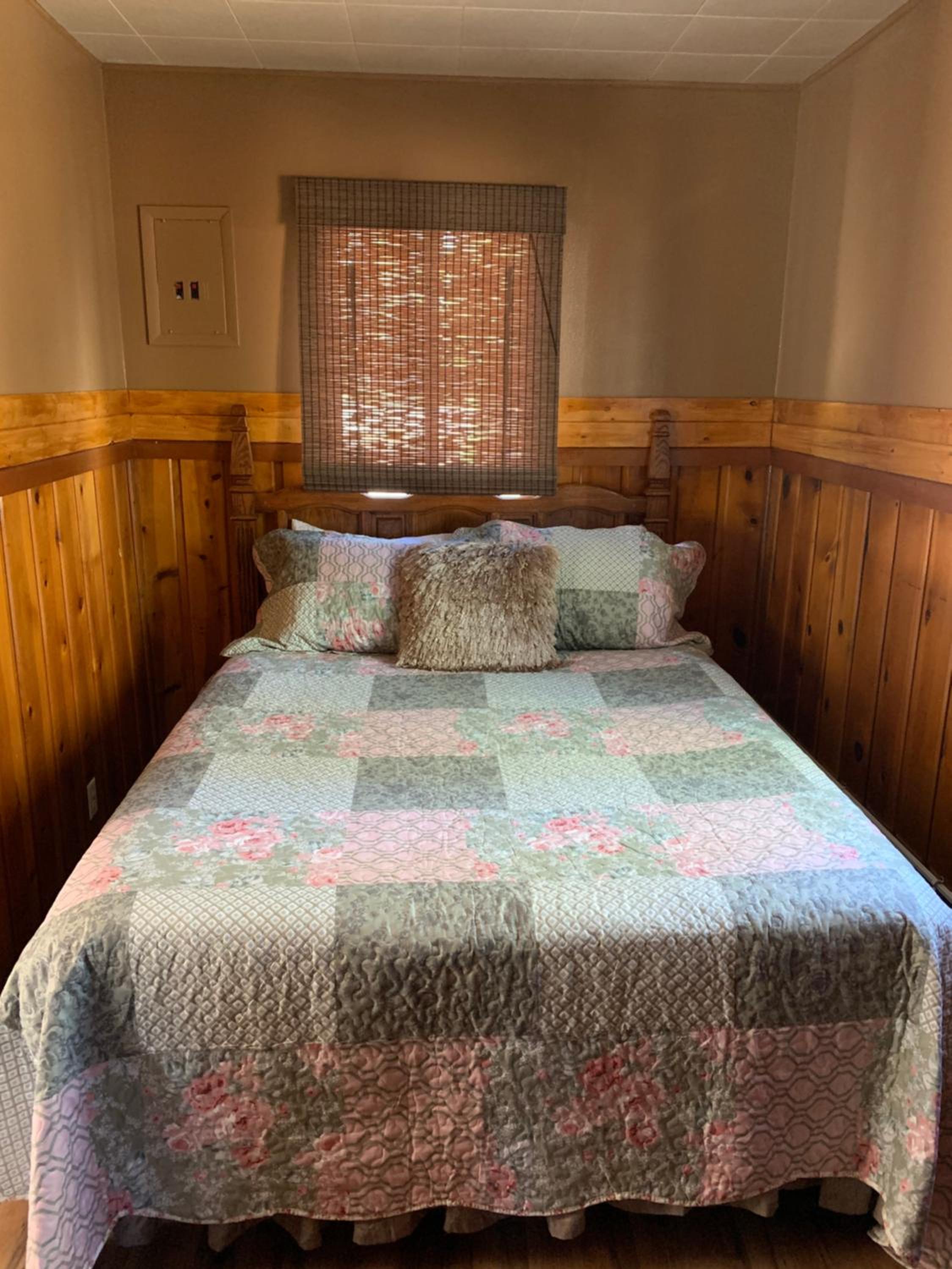 Grey Squirrel Resort