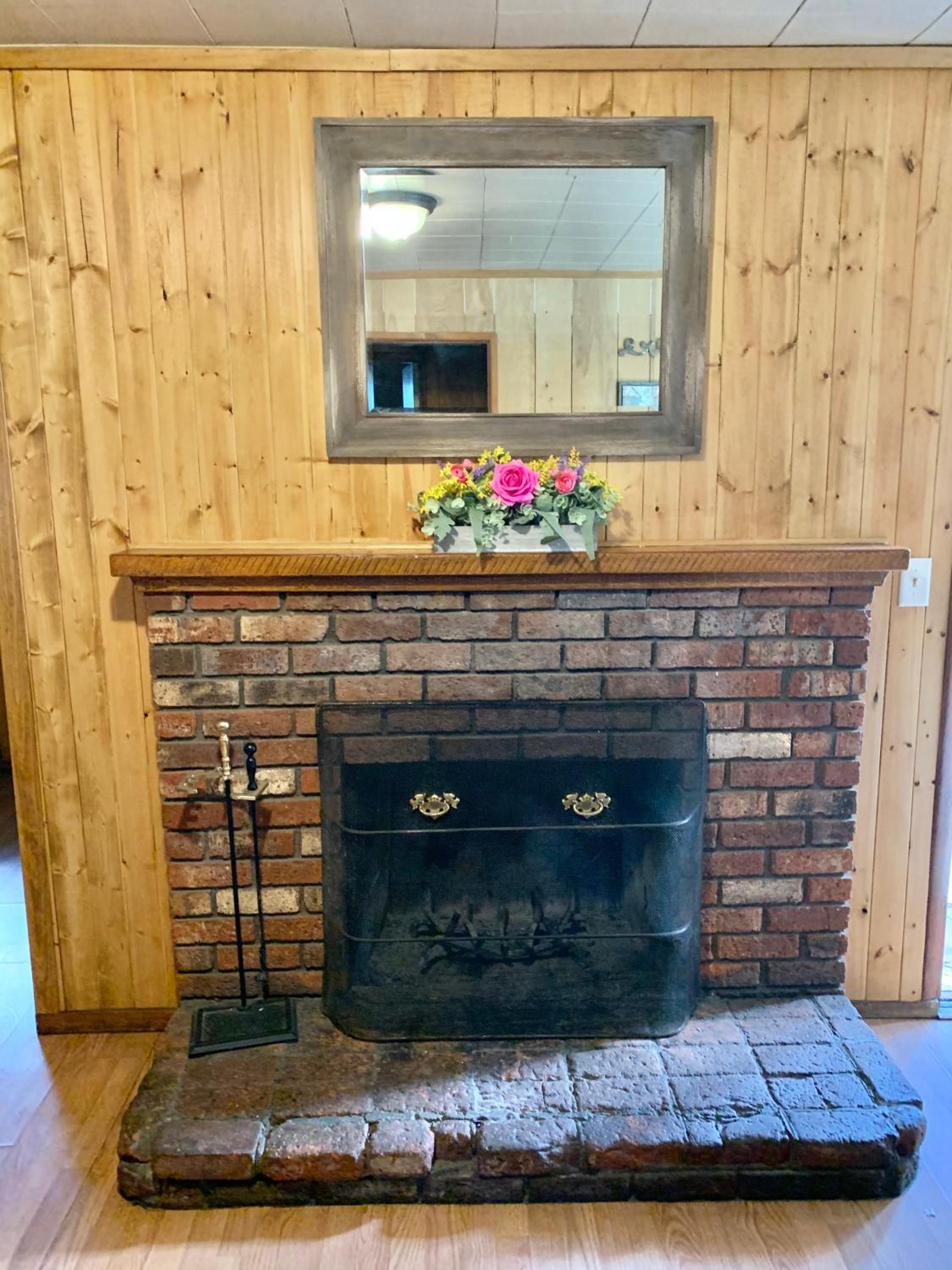 Grey Squirrel Resort