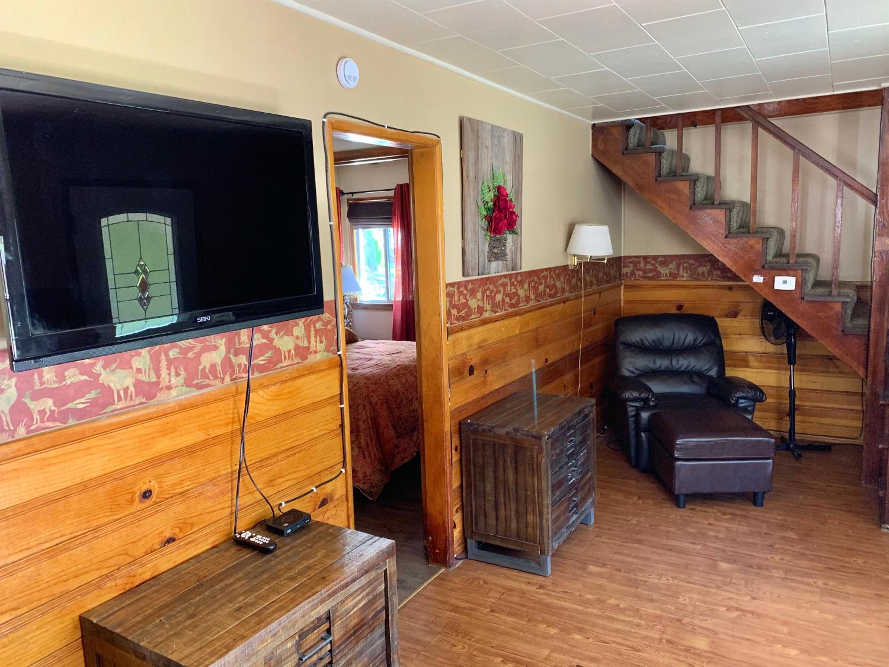 Grey Squirrel Resort