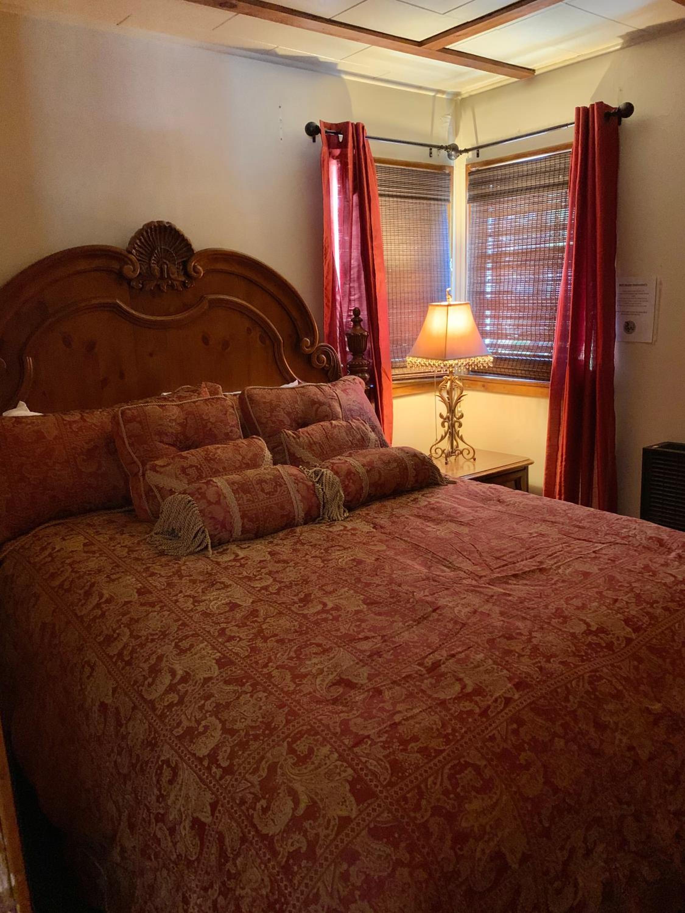 Grey Squirrel Resort