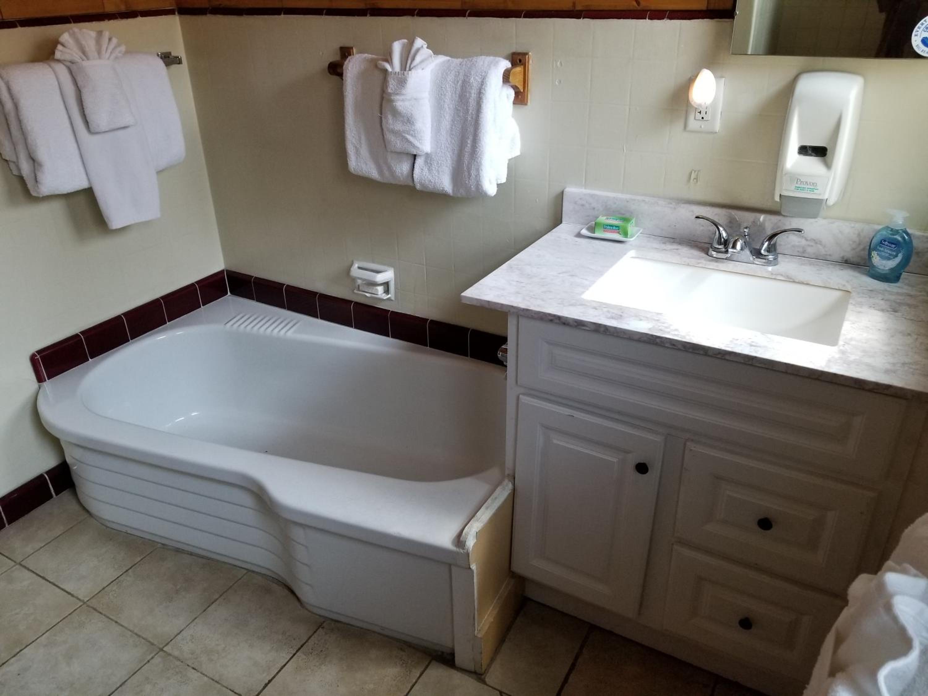 Grey Squirrel Resort