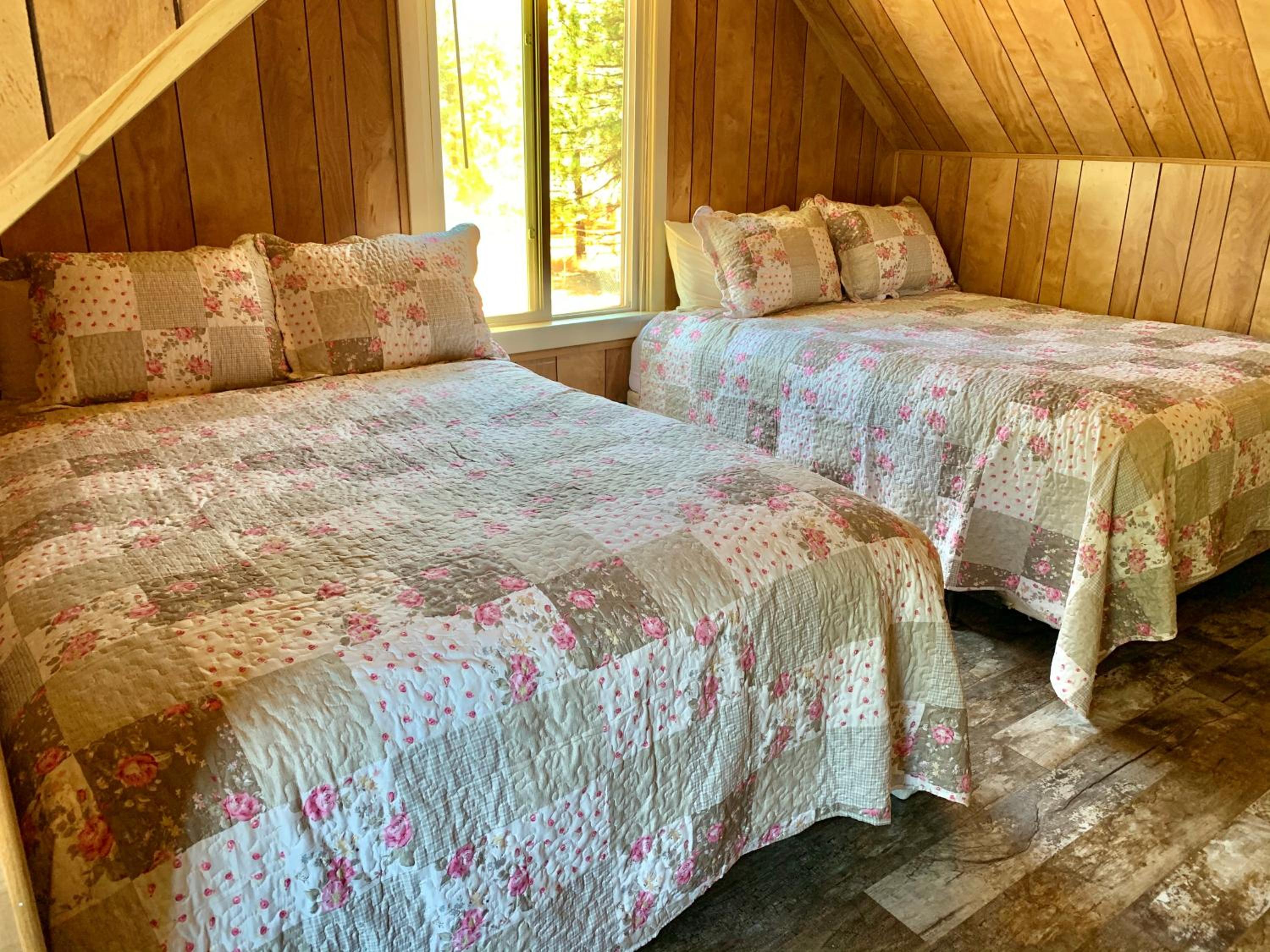Grey Squirrel Resort