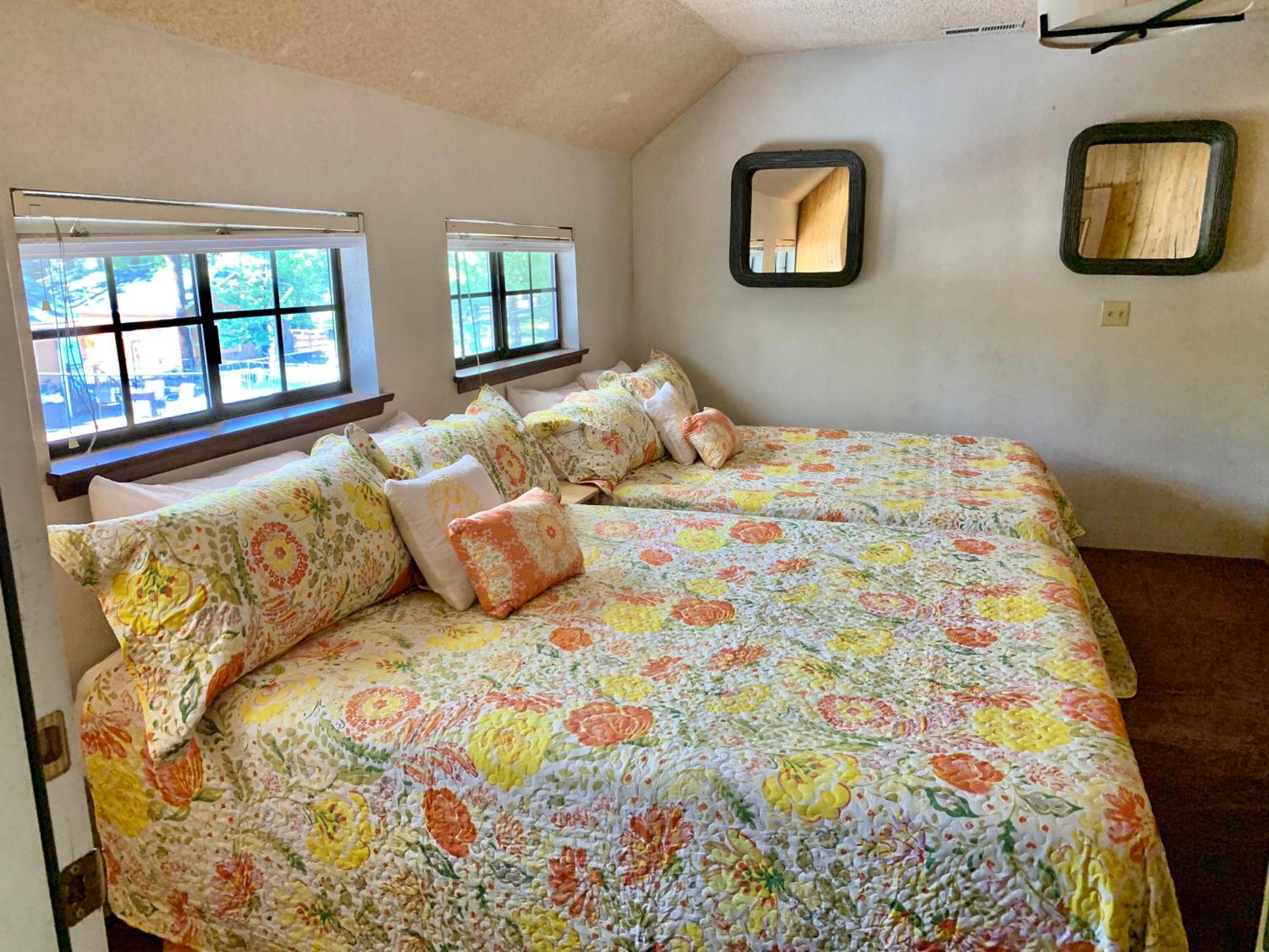 Grey Squirrel Resort