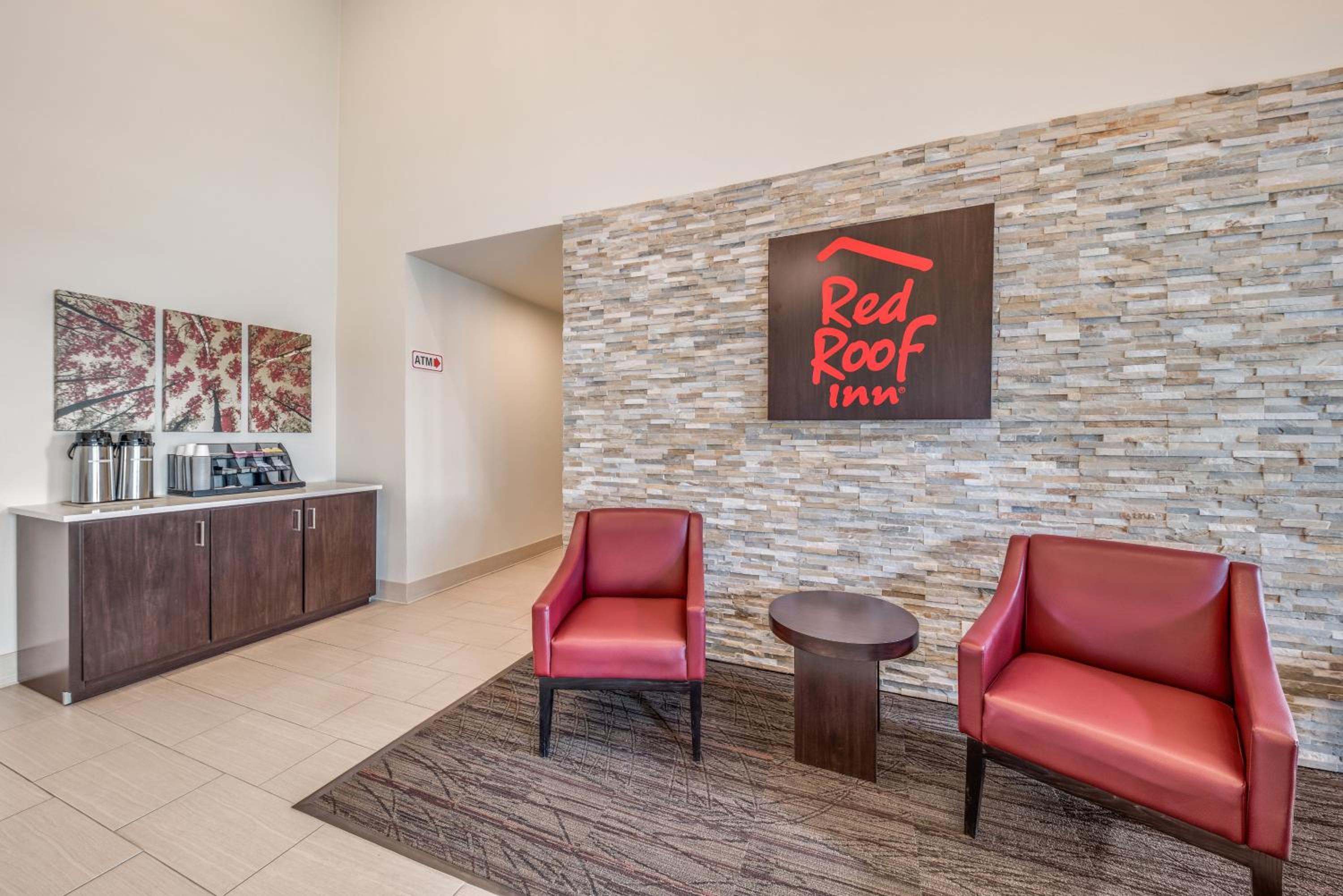 Red Roof Inn Lewisville - Property Image 6