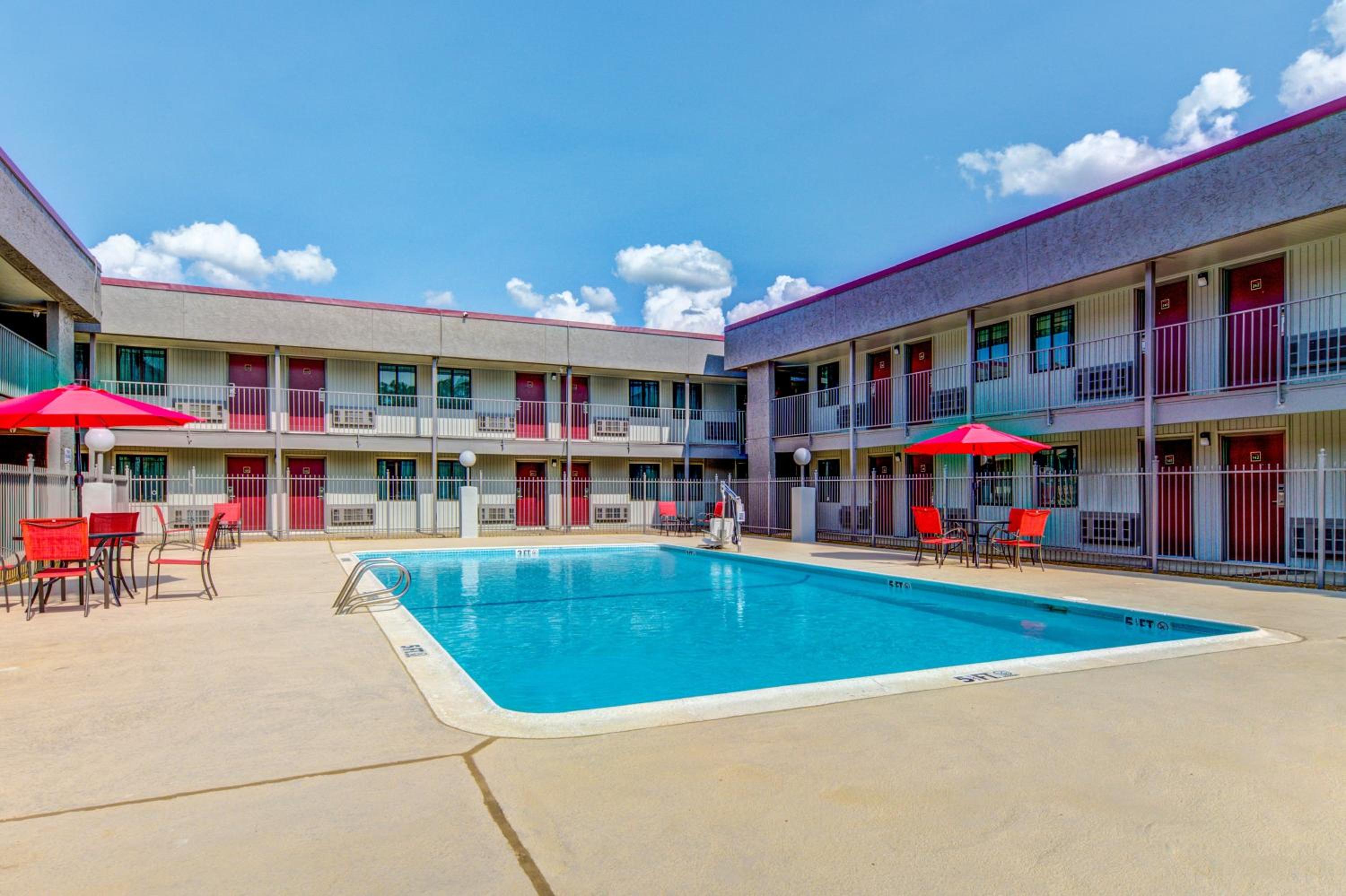 Red Roof Inn Lewisville - Property Image 9