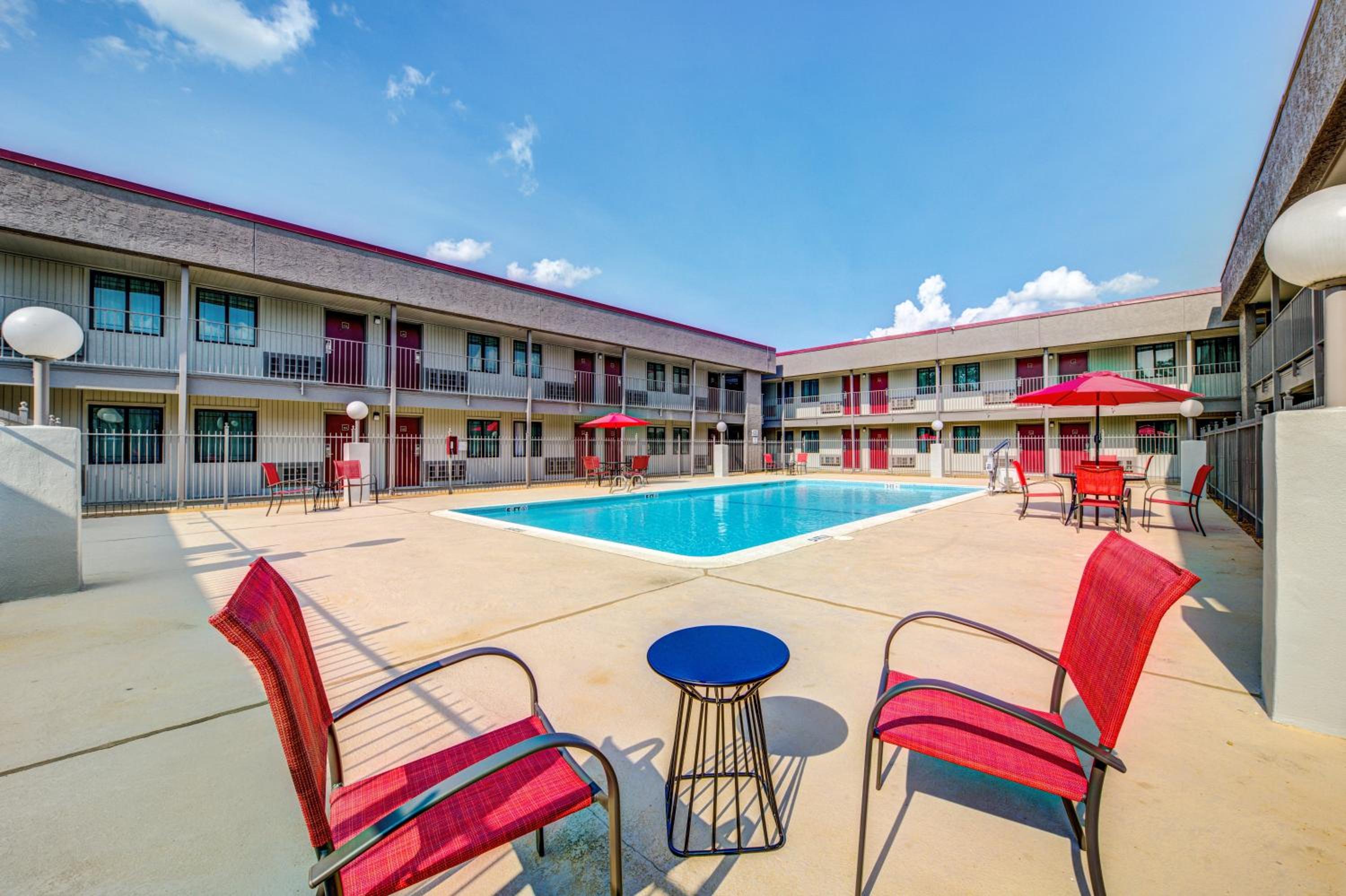 Red Roof Inn Lewisville - Property Image 1
