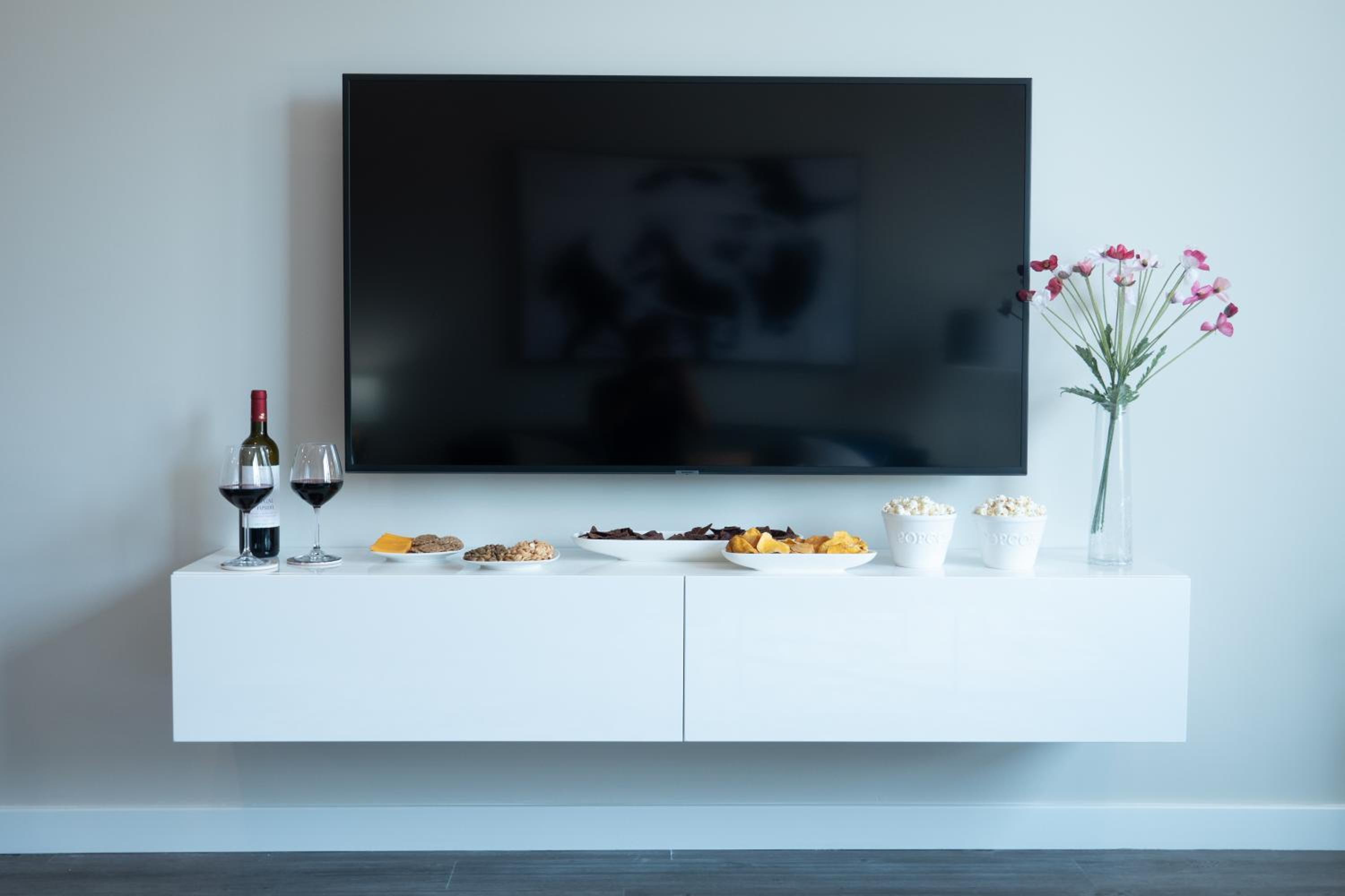 New Haven Vacations - Luxury Furnished Apartments by Hyatus Downtown at Yale - Property Image 95