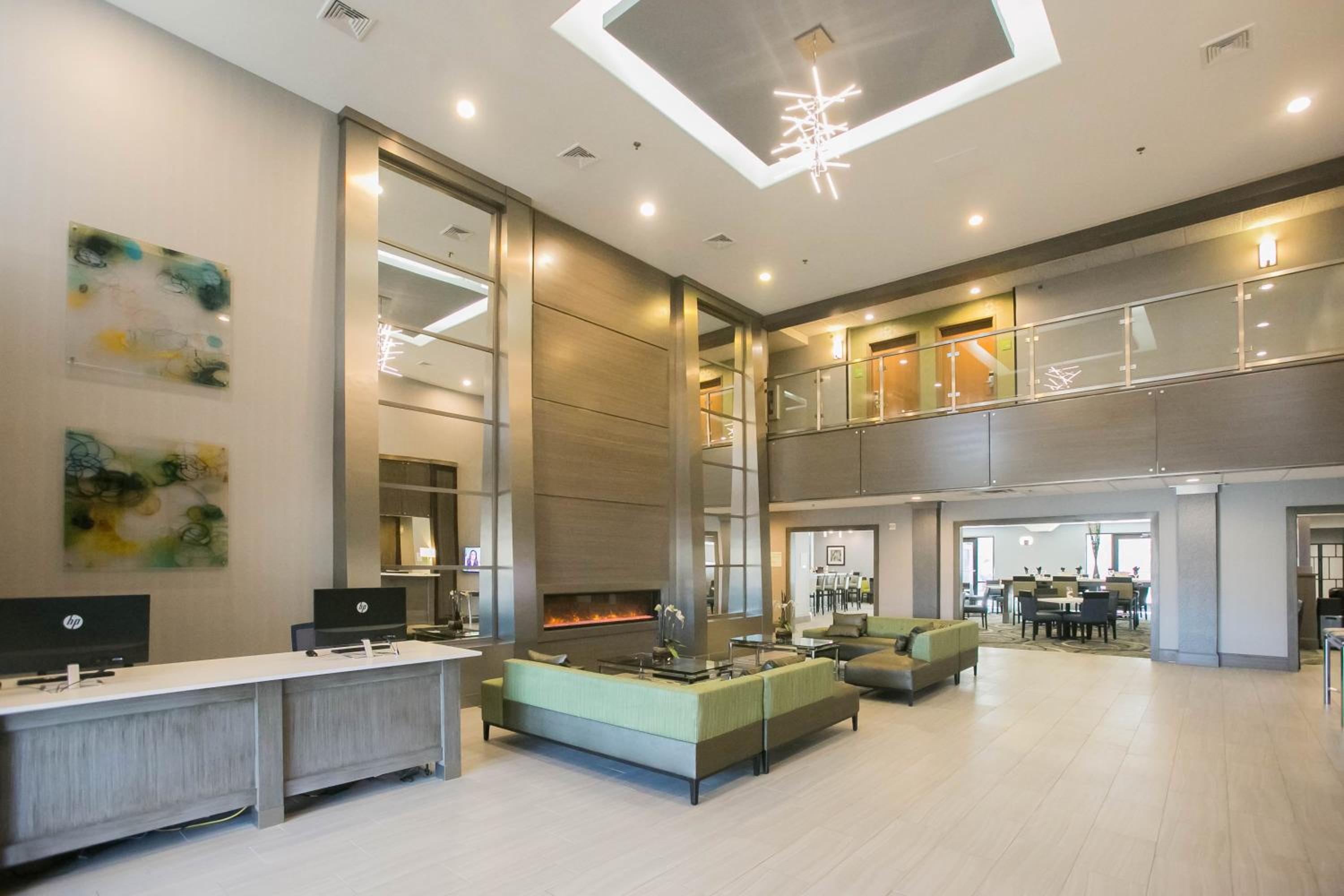 Longview Vacations - Holiday Inn Longview - North, an IHG Hotel - Property Image 14