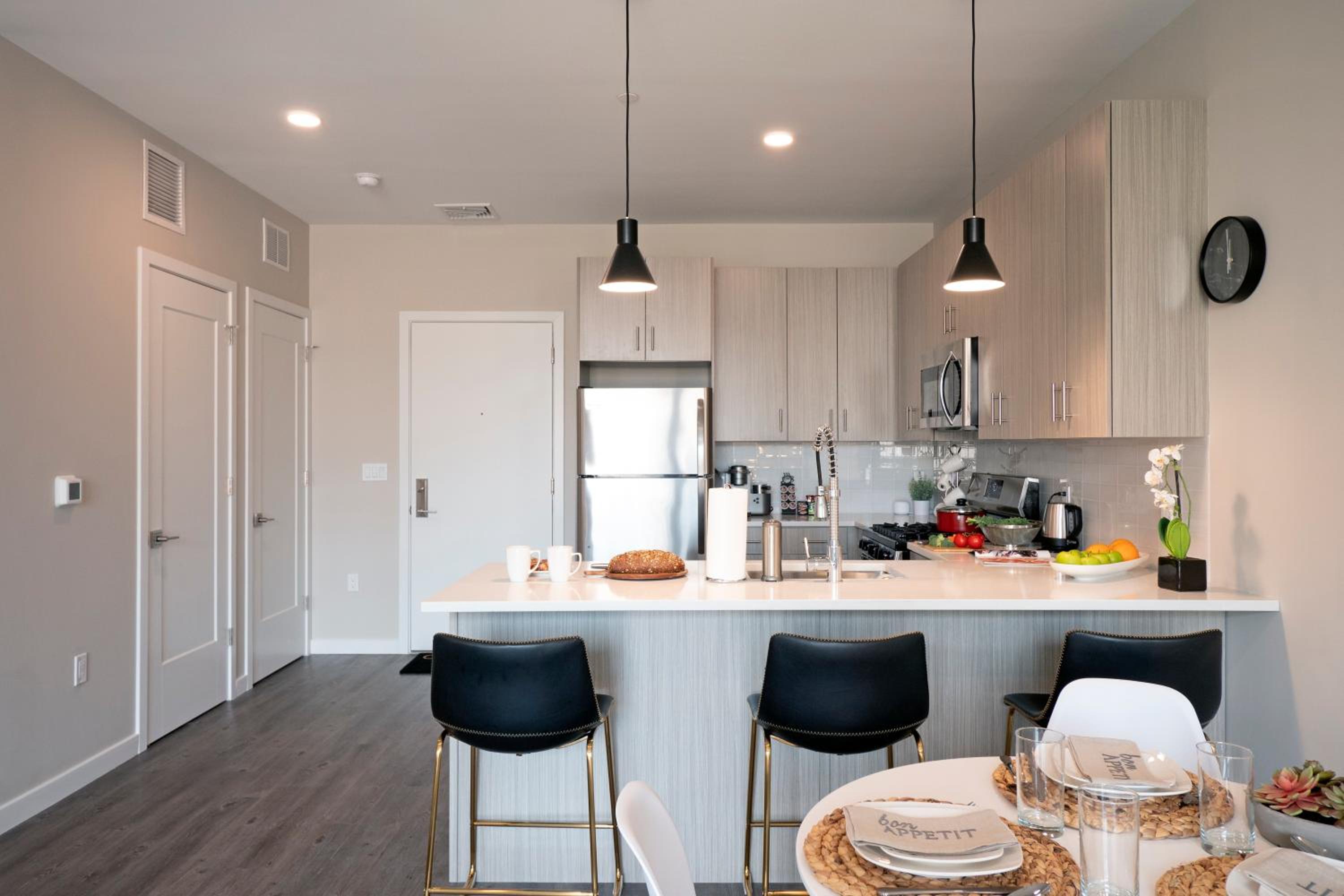New Haven Vacations - Luxury Furnished Apartments by Hyatus Downtown at Yale - Property Image 102