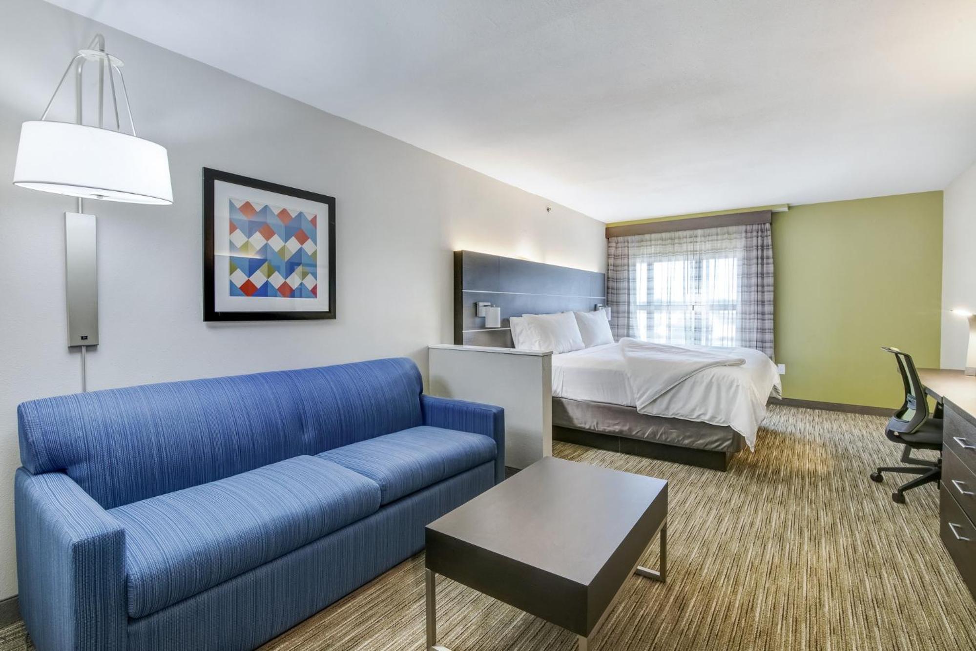 Longview Vacations - Holiday Inn Express Suites Longview North, an IHG Hotel - Property Image 24