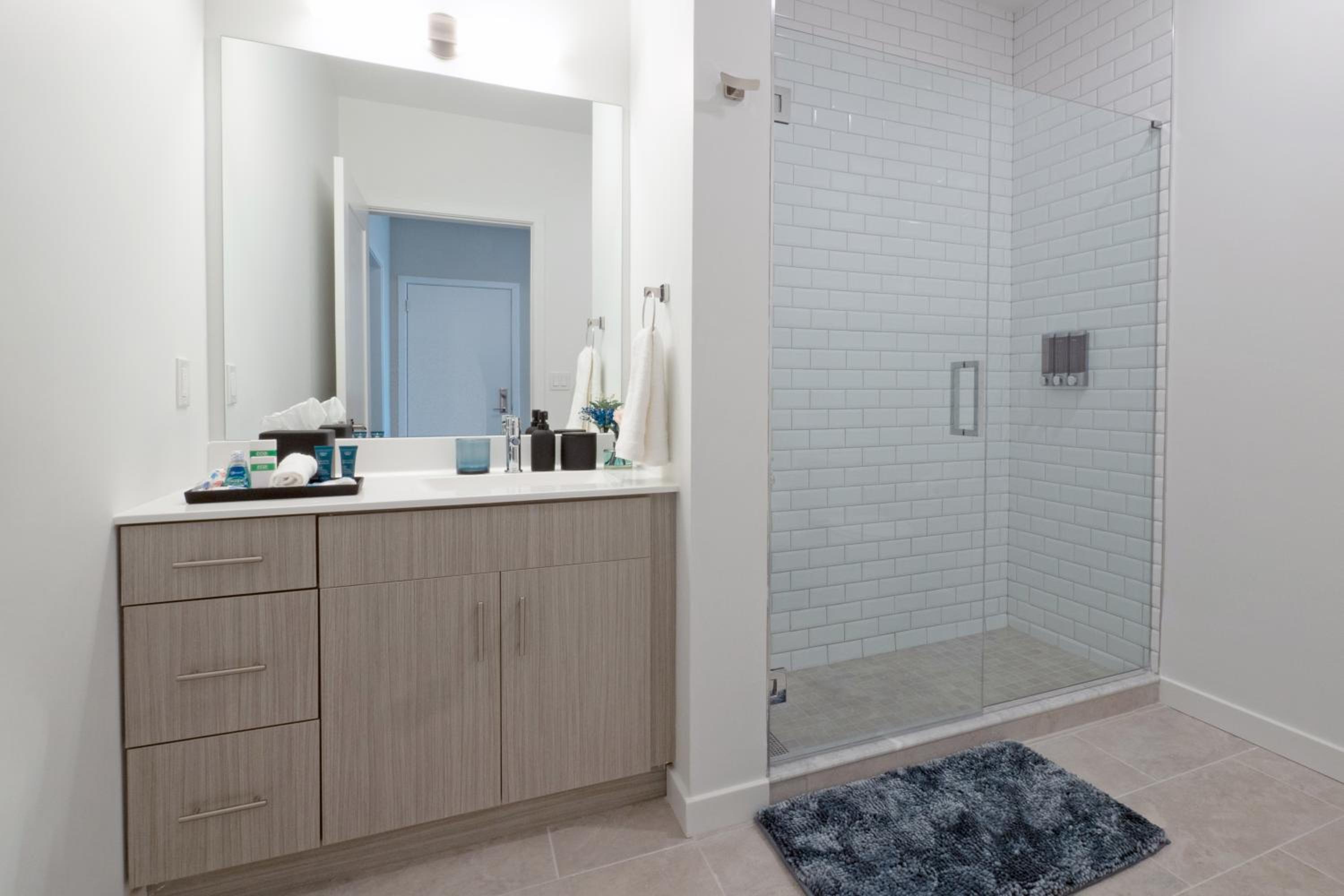 New Haven Vacations - Luxury Furnished Apartments by Hyatus Downtown at Yale - Property Image 77