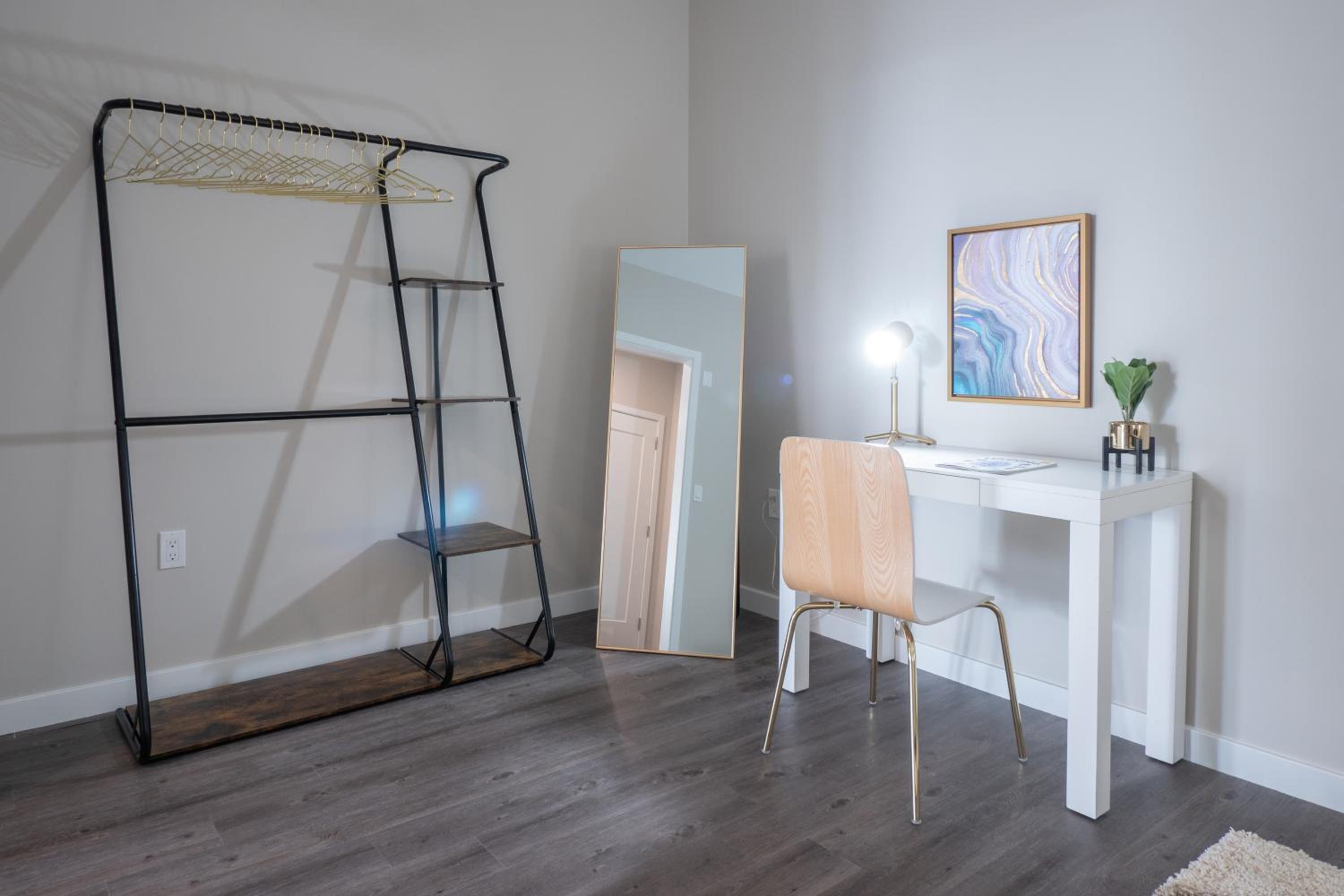 New Haven Vacations - Luxury Furnished Apartments by Hyatus Downtown at Yale - Property Image 81