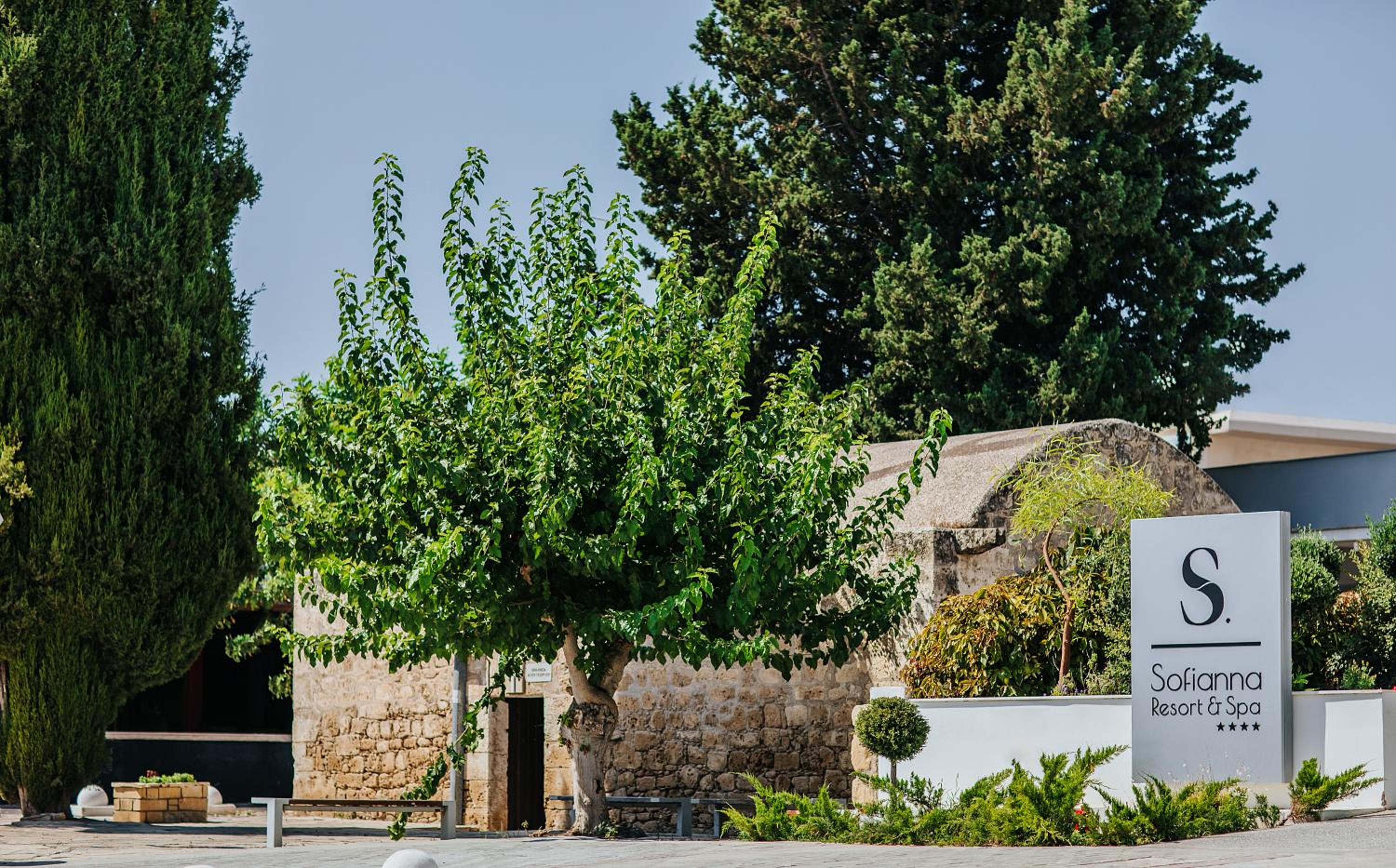 Hotel Sofianna Resort & Spa - Image 1