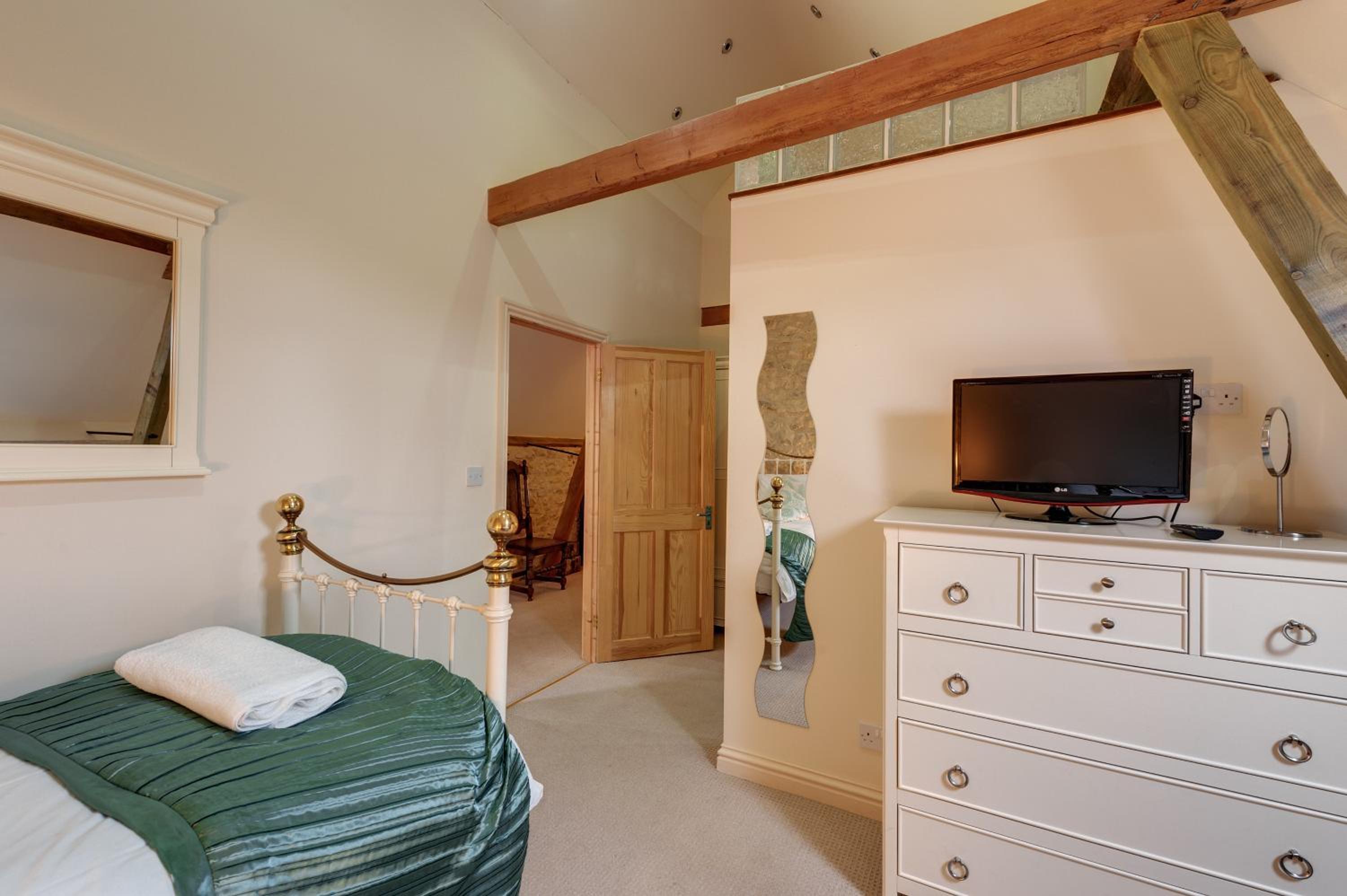Hills Farm Stays