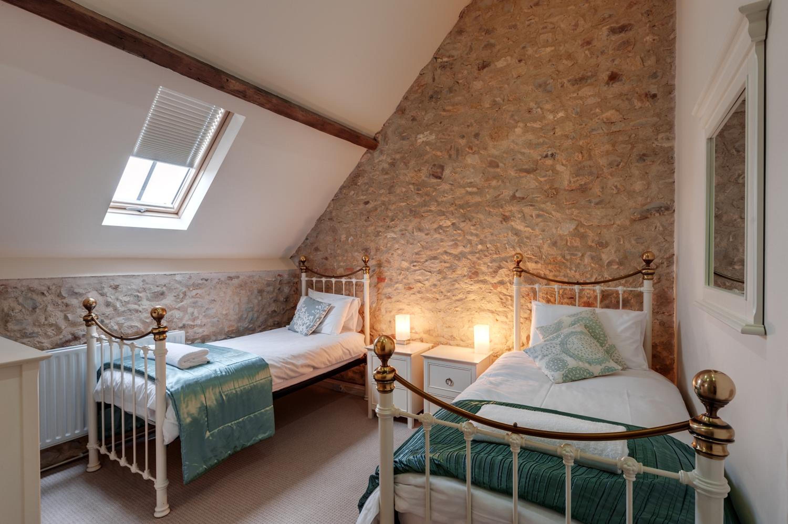 Hills Farm Stays