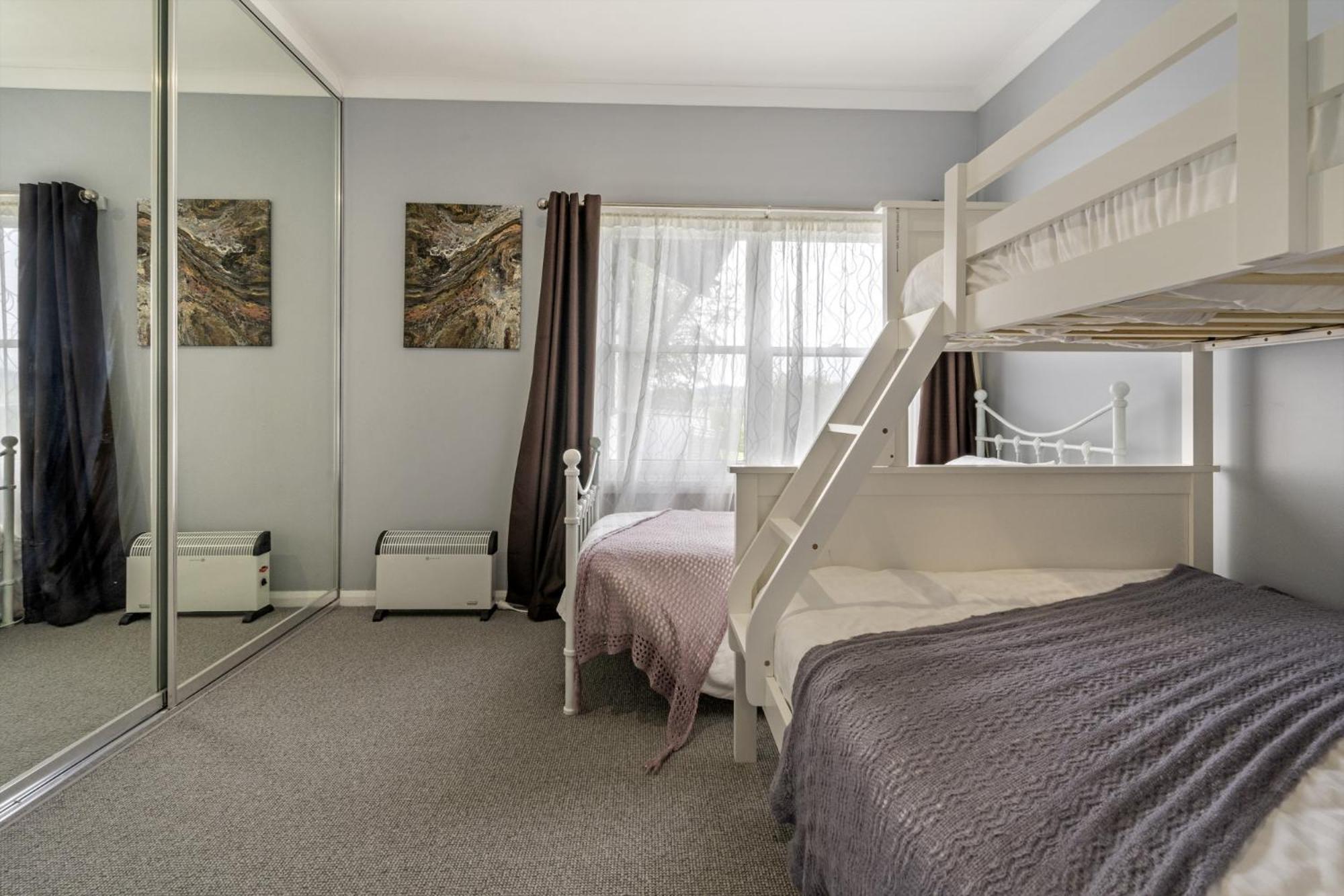 Mole Creek Cabins