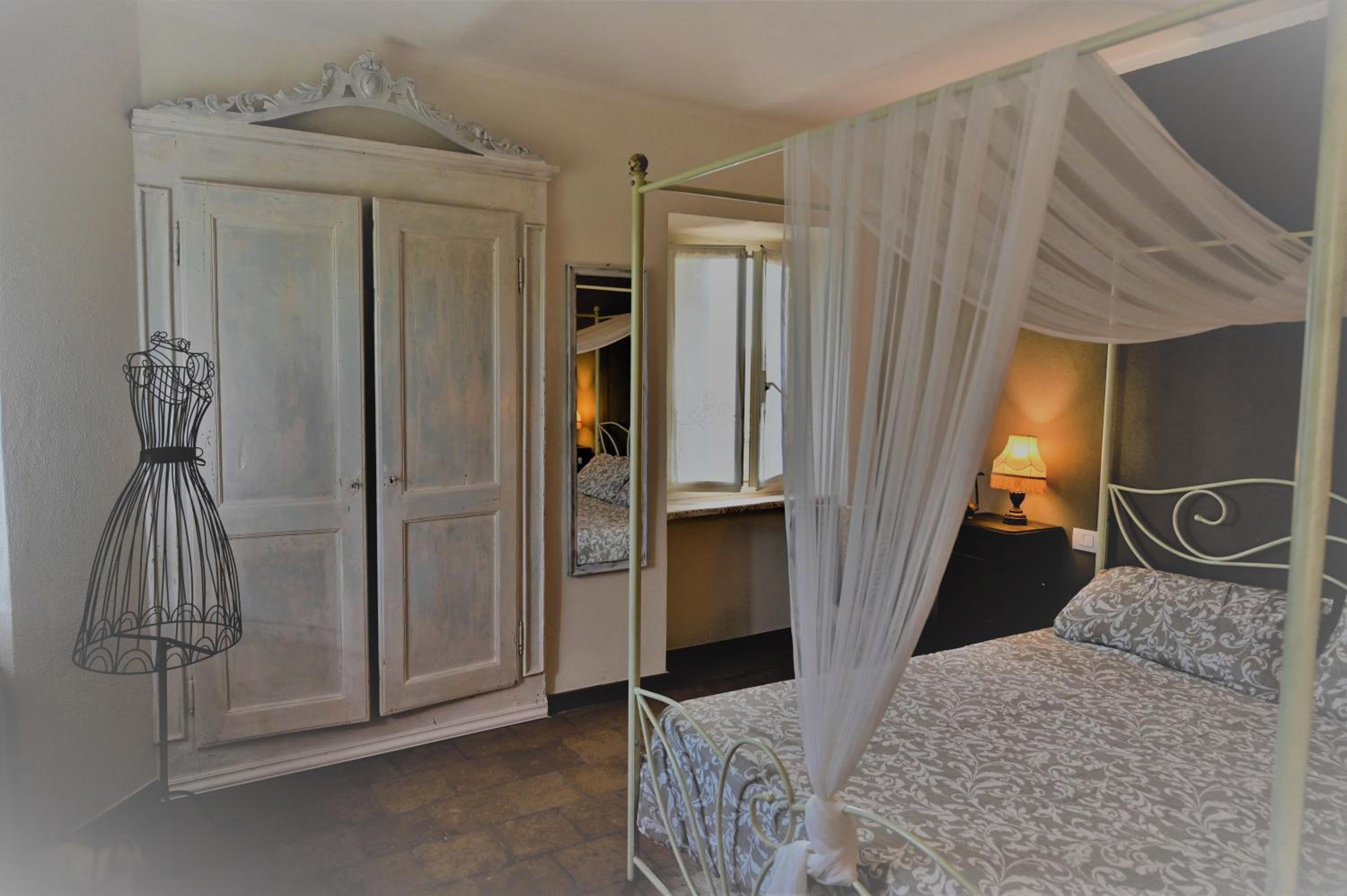 Madama Langa Country House con piscina nelle vigne view 3