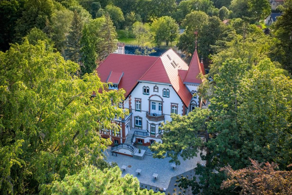 hotel building