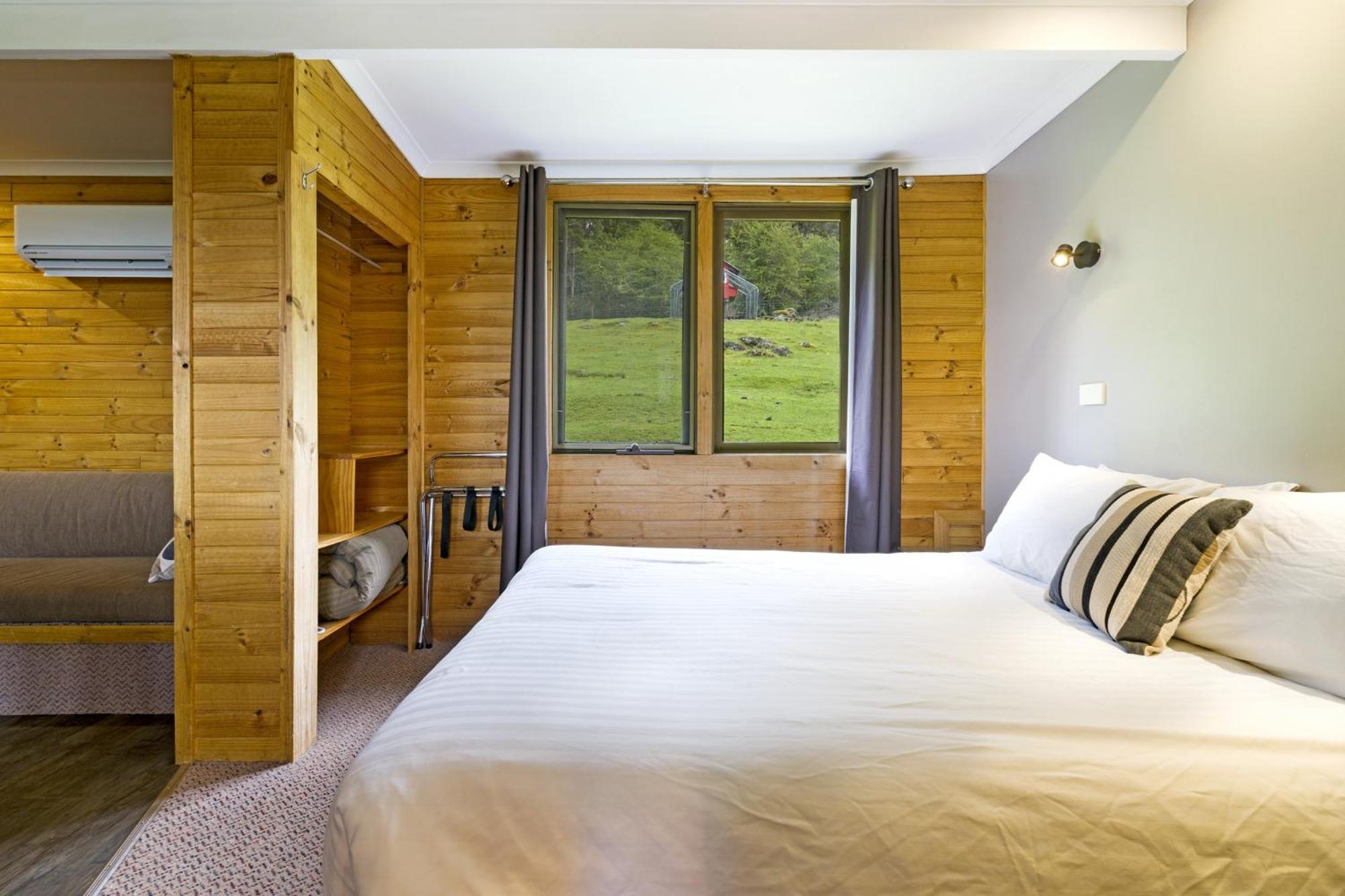 Mole Creek Cabins