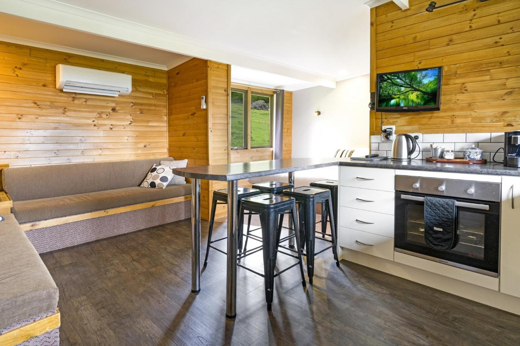 Mole Creek Cabins