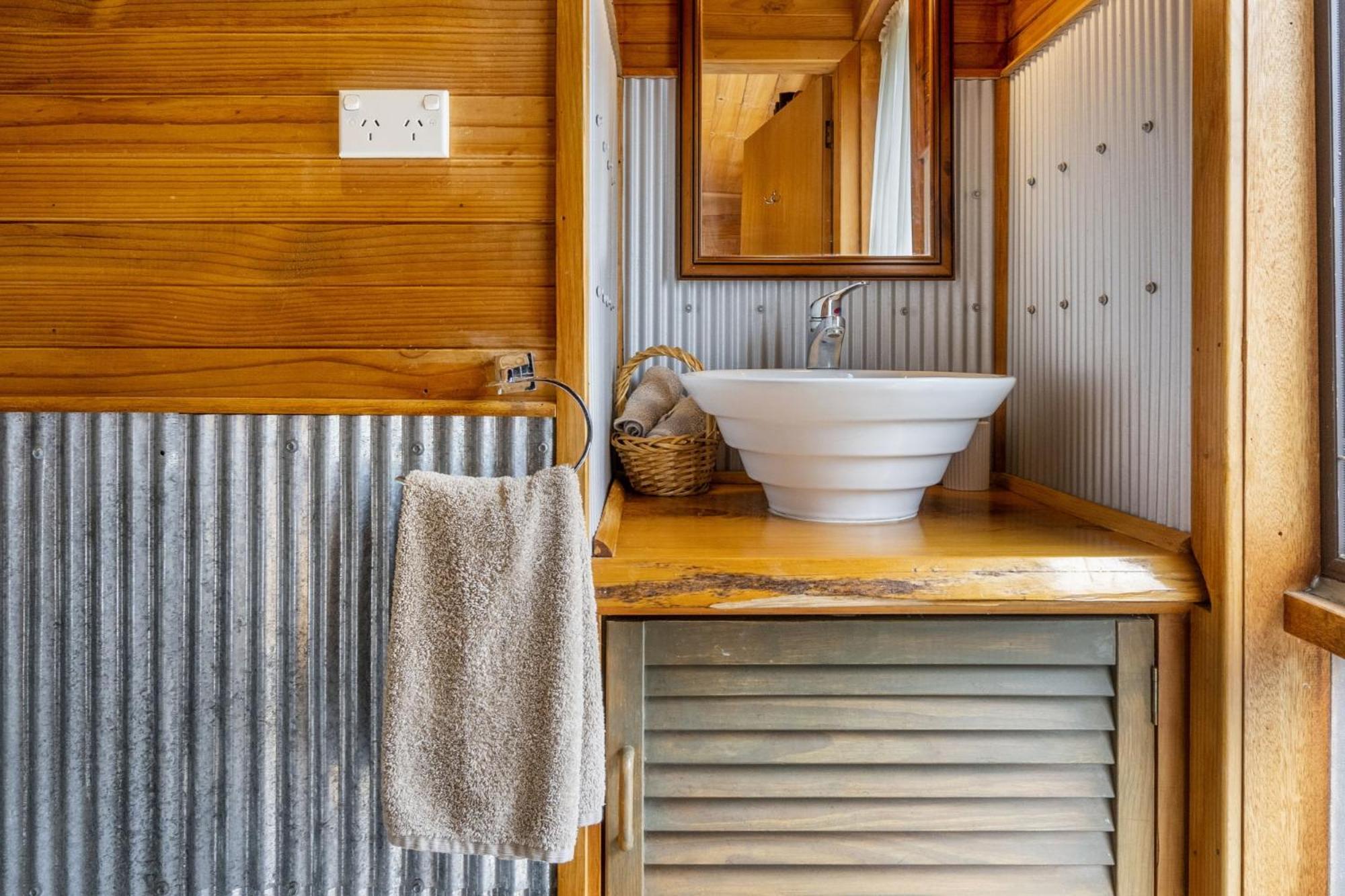 Mole Creek Cabins