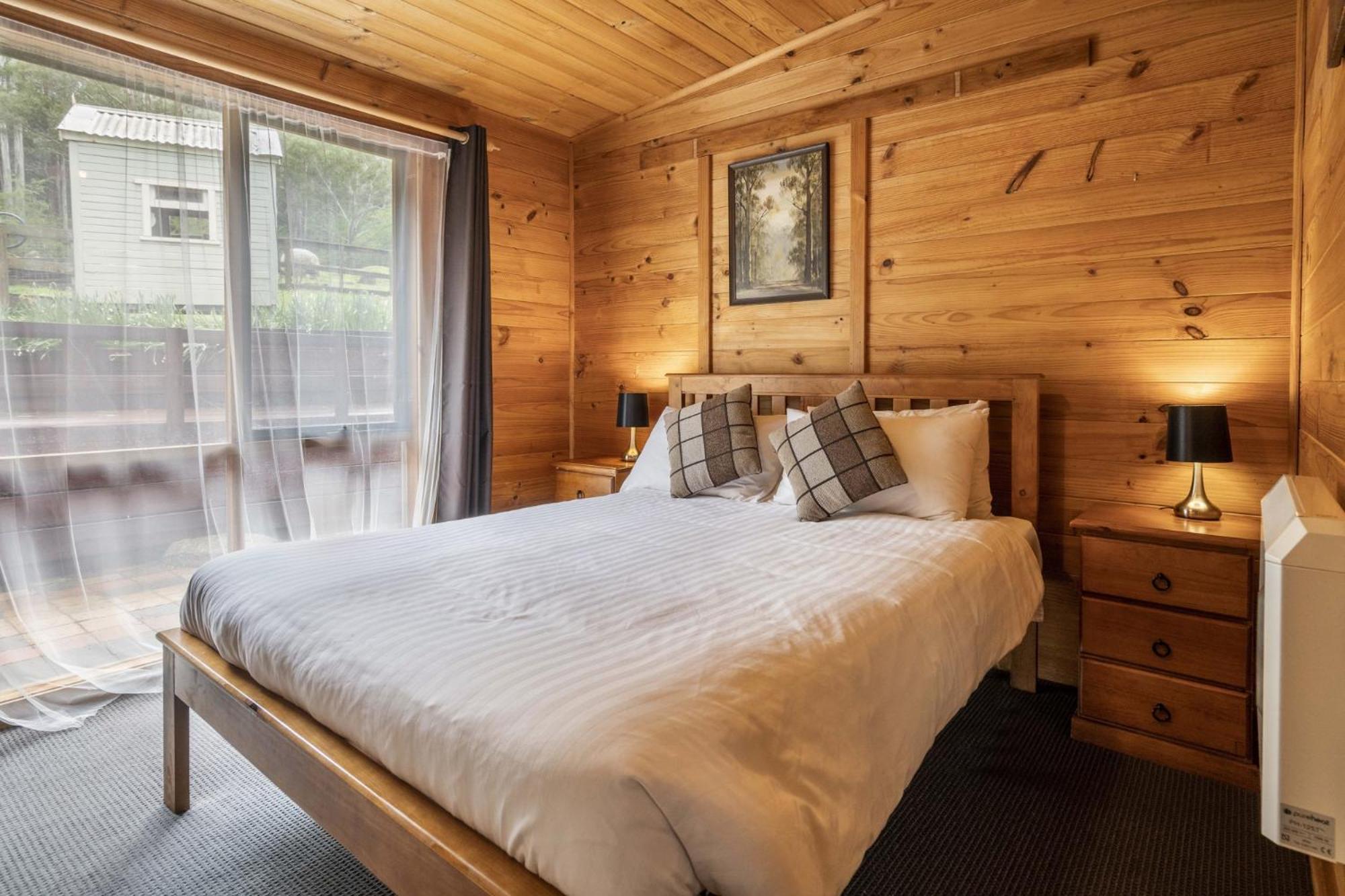 Mole Creek Cabins