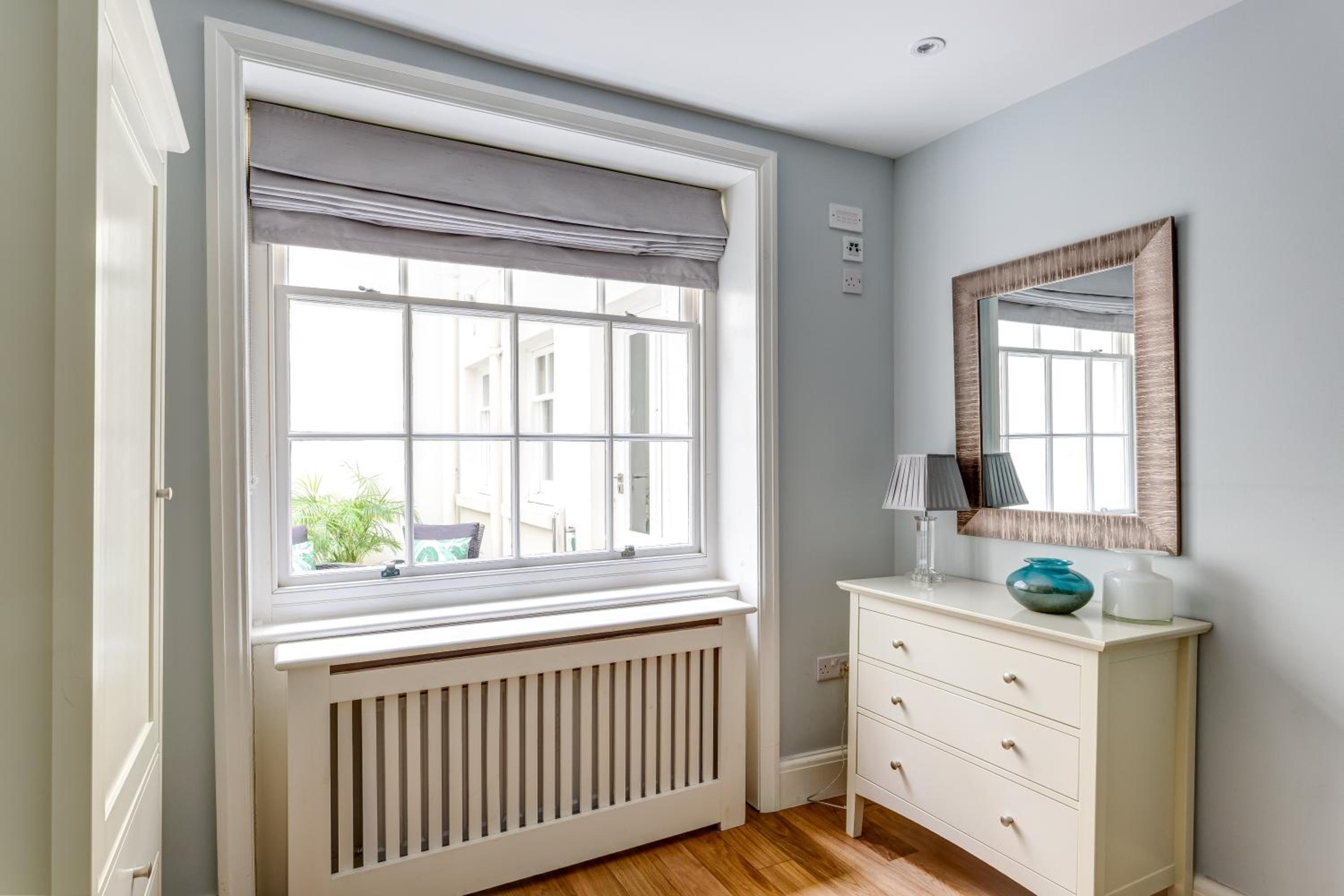 Luxury Mansion Townhouse with Private Cinema view 4