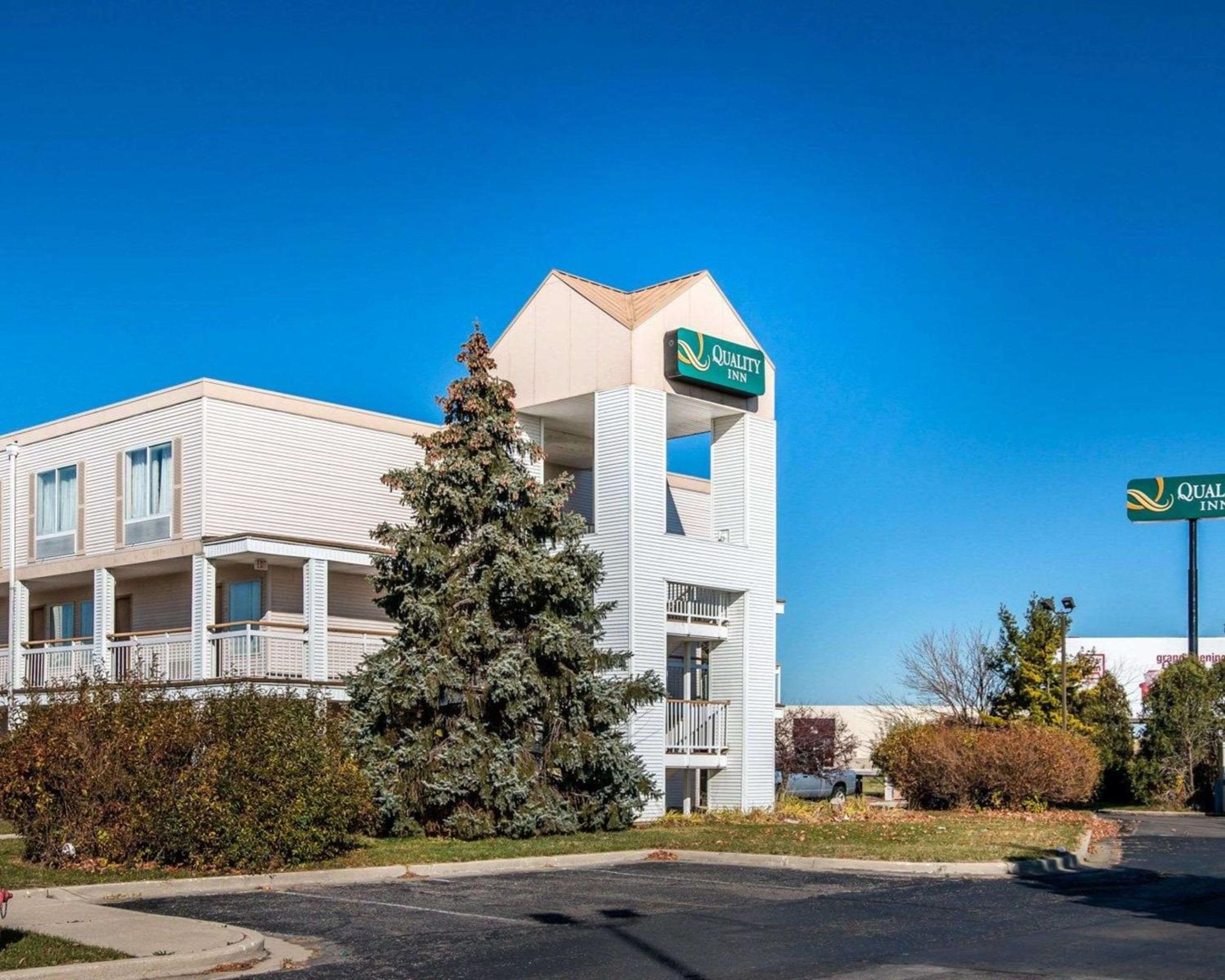 Quality Inn Holland - Toledo view 3