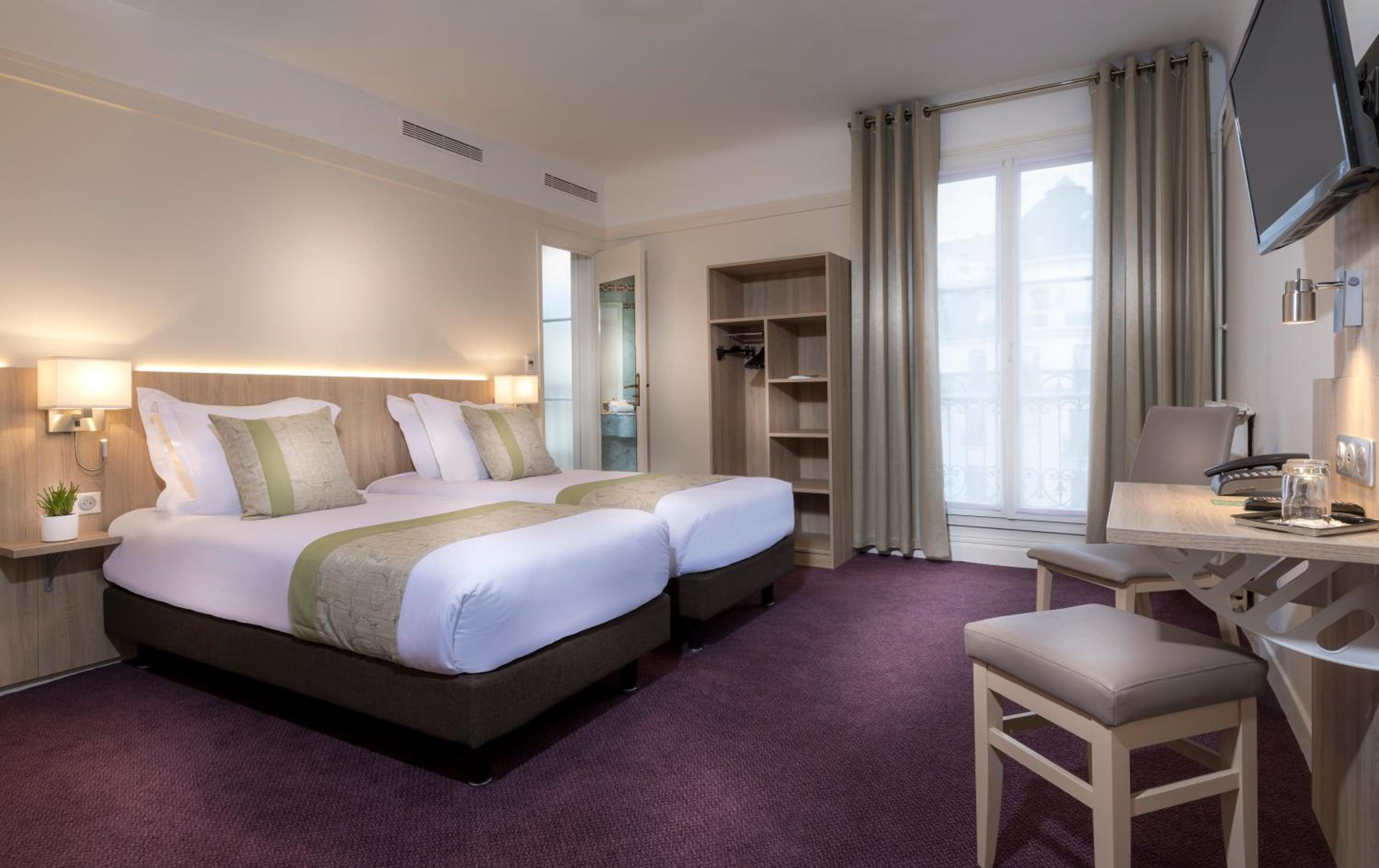 Hôtel Opera Lafayette en Paris — hotel room