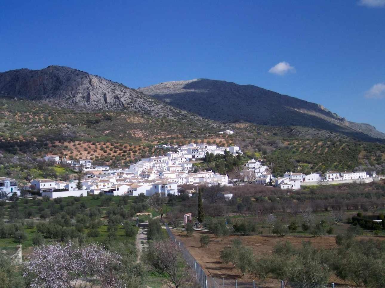 Sierra Alcaide view 3