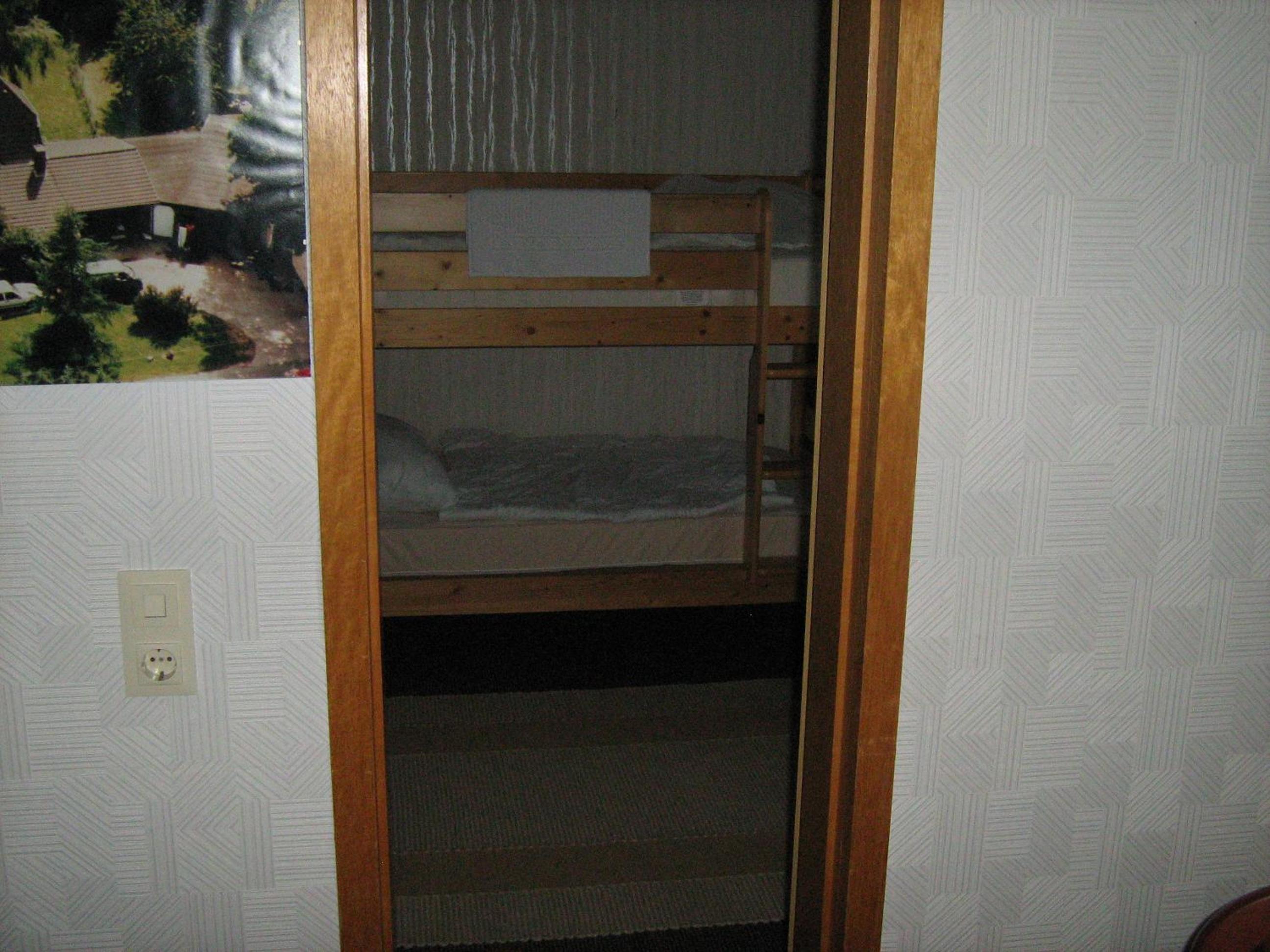 Photo 33