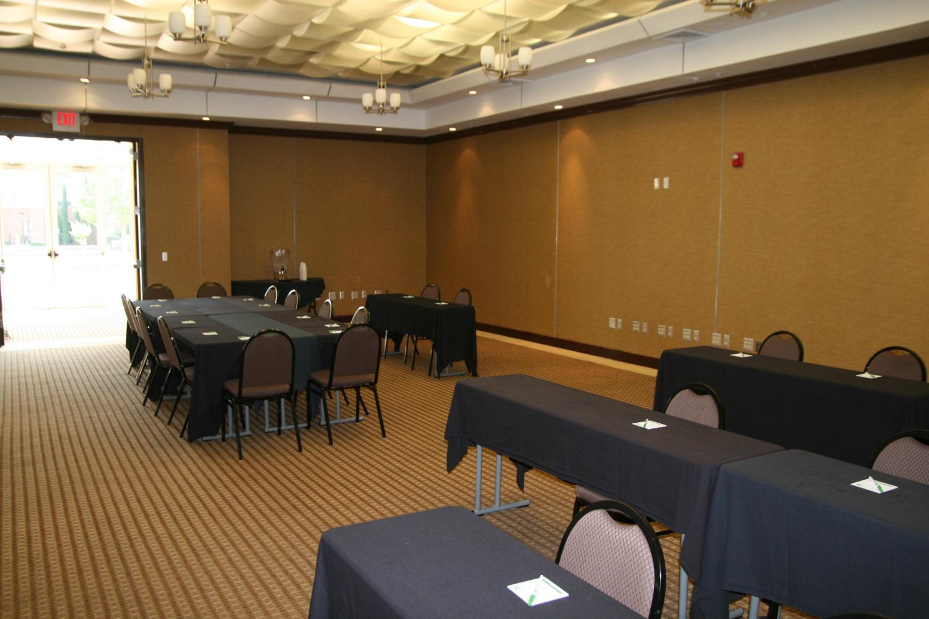 Macon Vacations - Holiday Inn Macon North, an IHG Hotel - Property Image 2