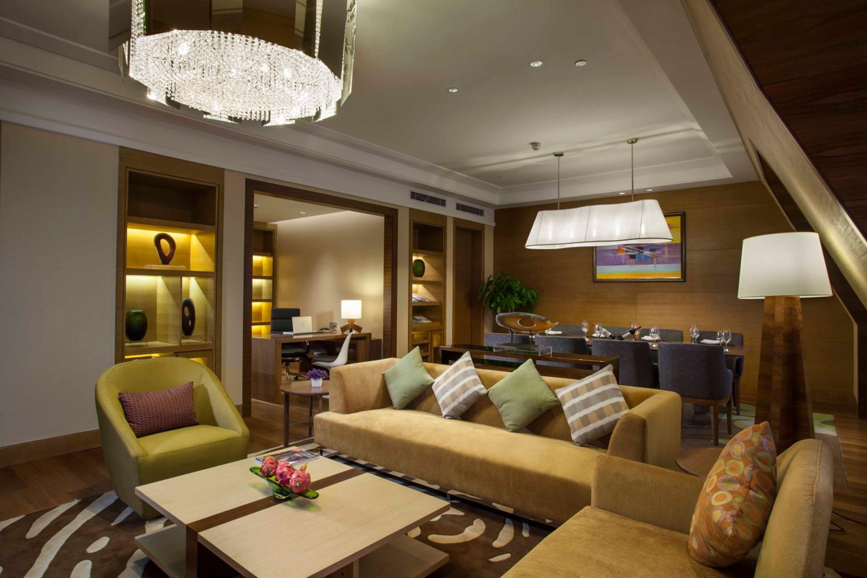 Holiday Inn Qingdao Expo, an IHG Hotel