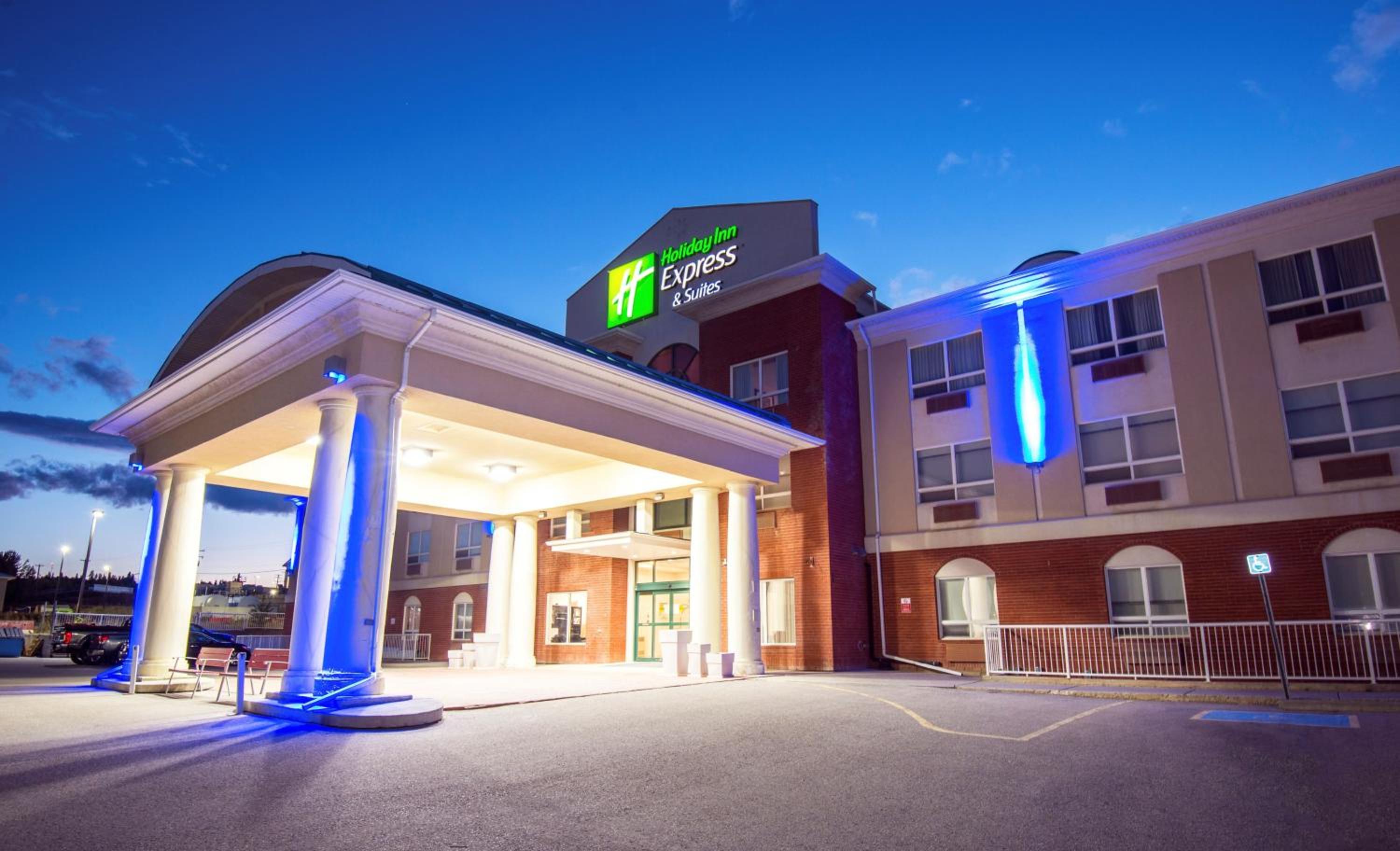 Hinton Vacations - Holiday Inn Express Hotel  Suites-Hinton, an IHG Hotel - Property Image 10