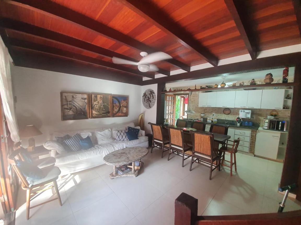 CASA EM ÓTIMO CONDOMINIO DE BUZIOS