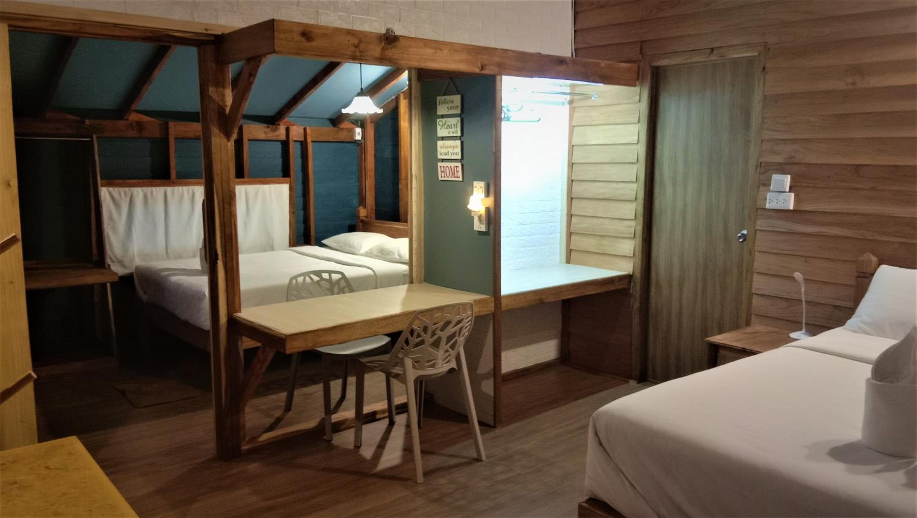 Lazy Hut