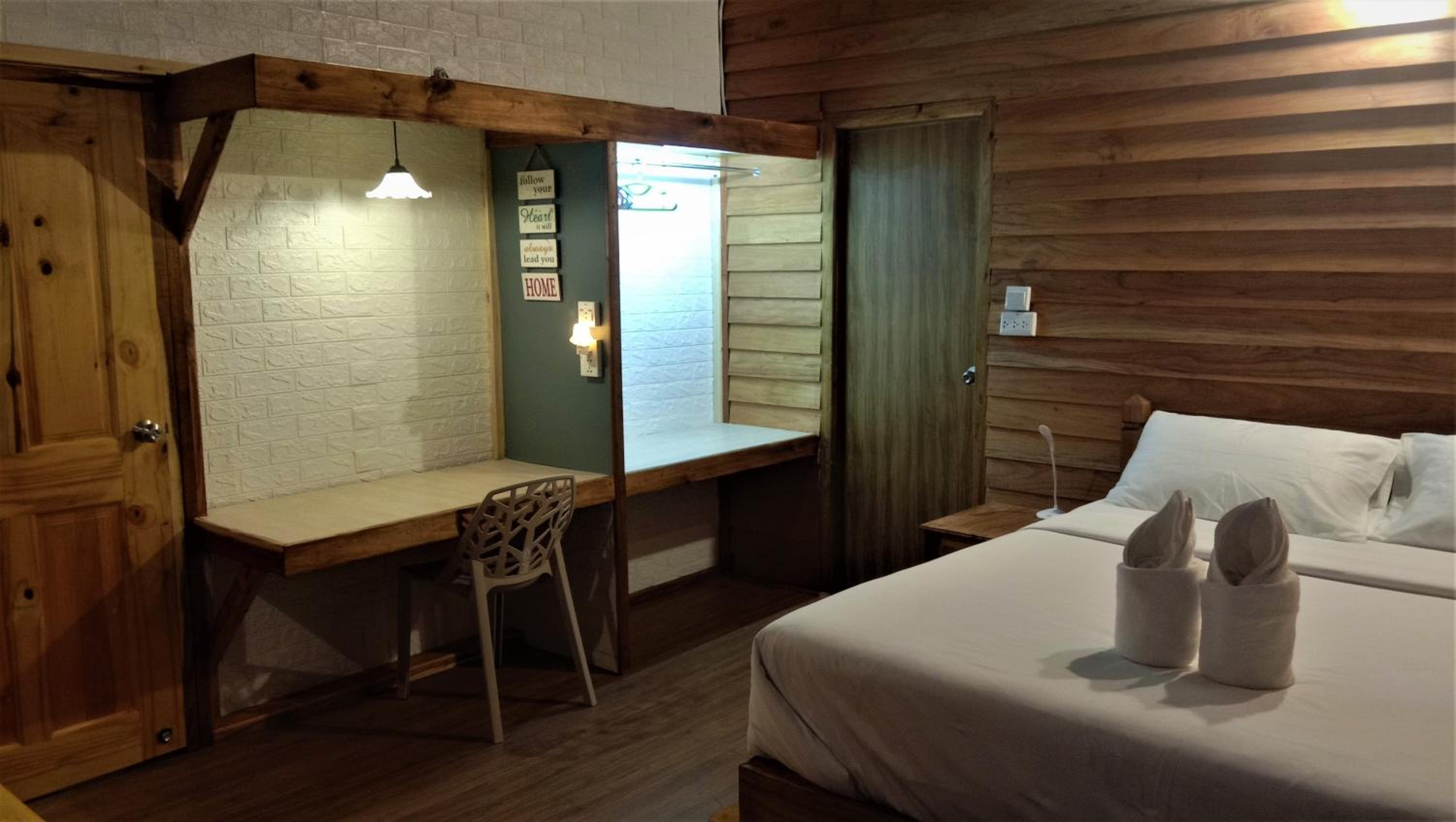 Lazy Hut