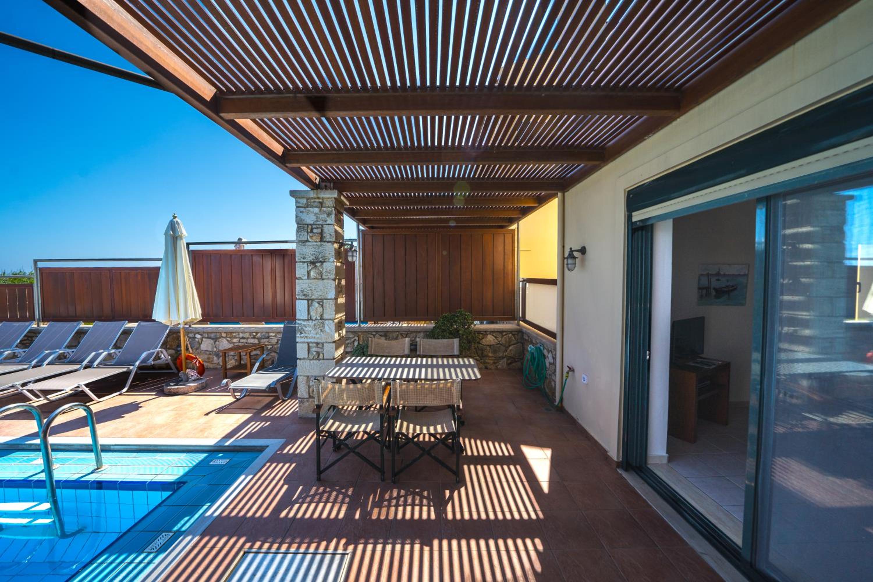 Corali Villas - Seaview, Private Pools, 450 to Beach