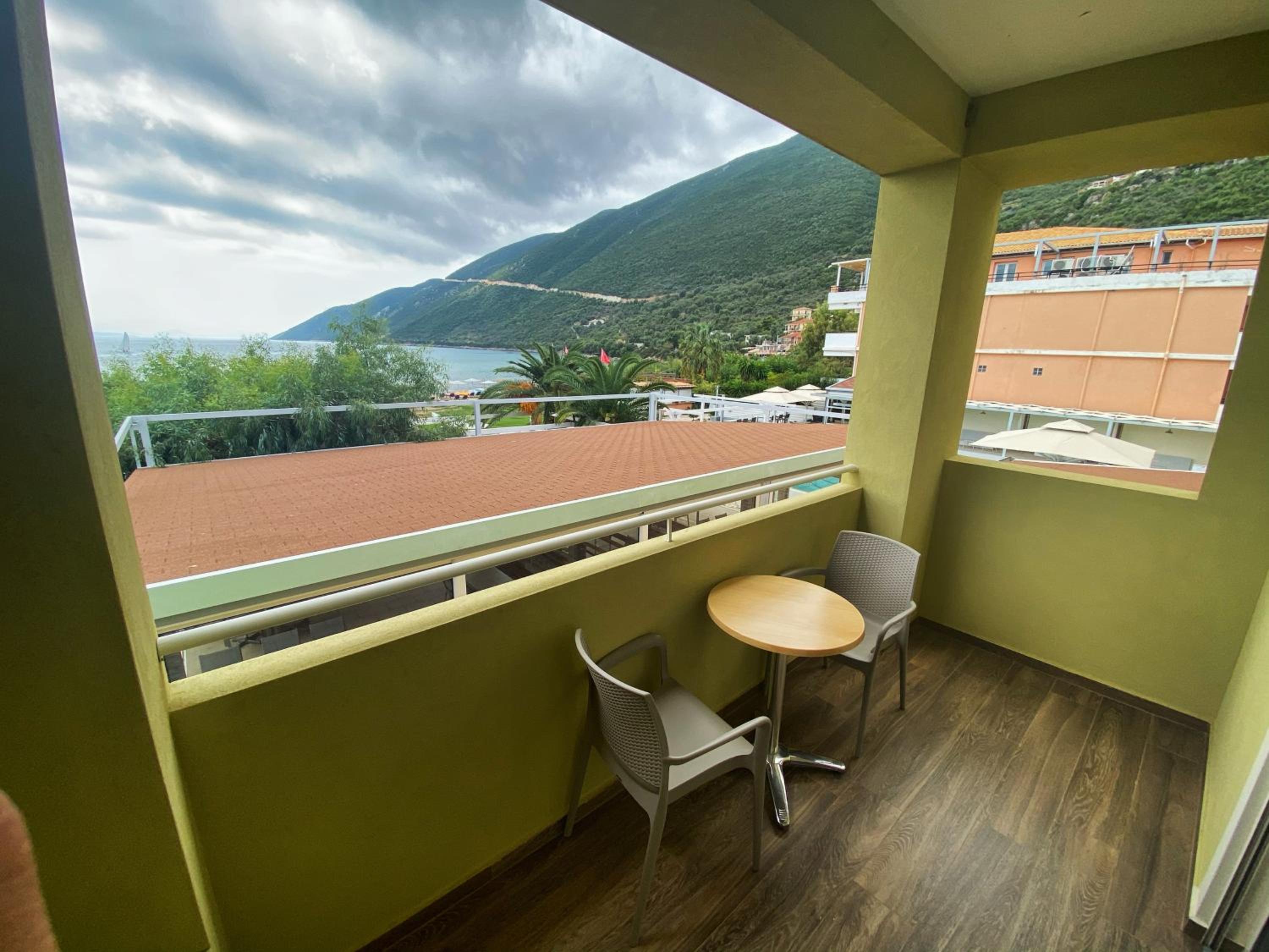balcony