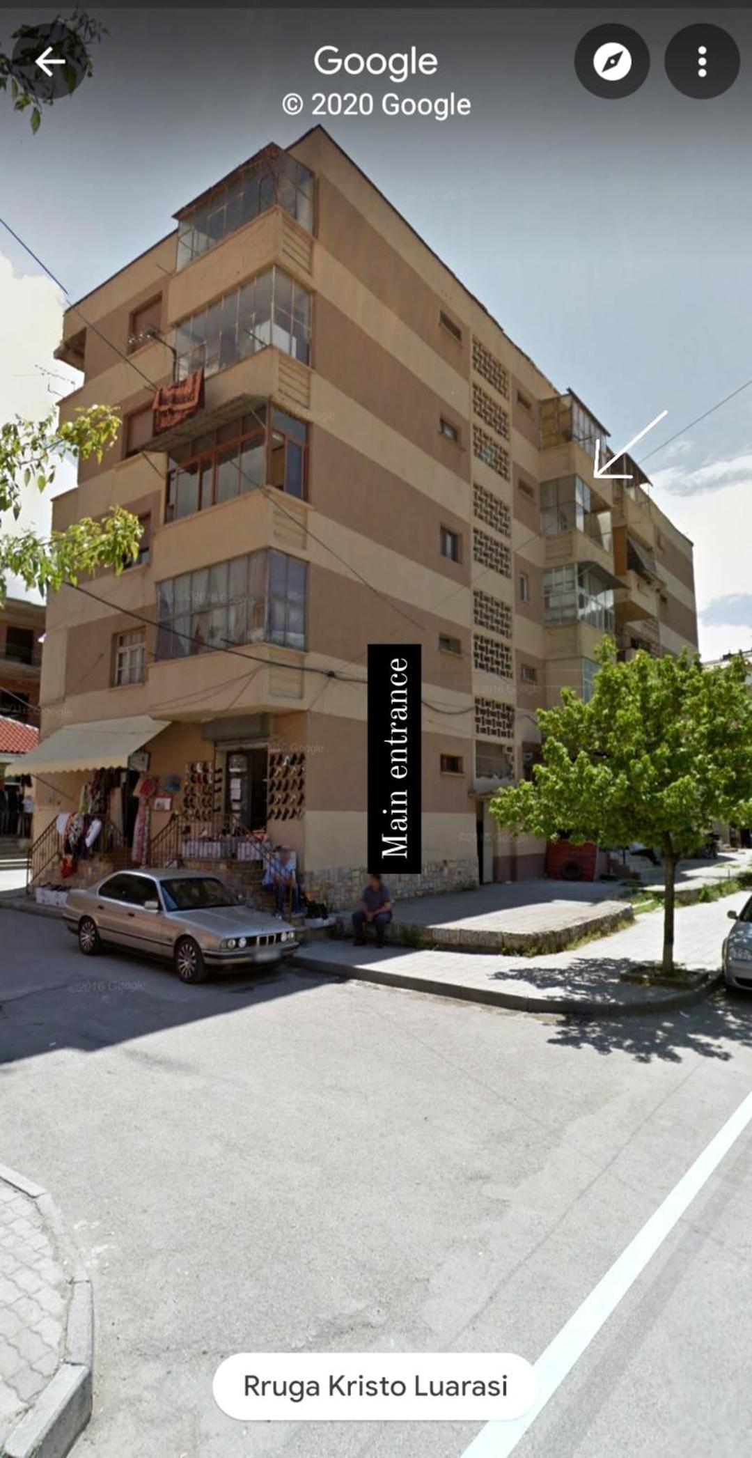Oli's apartment
