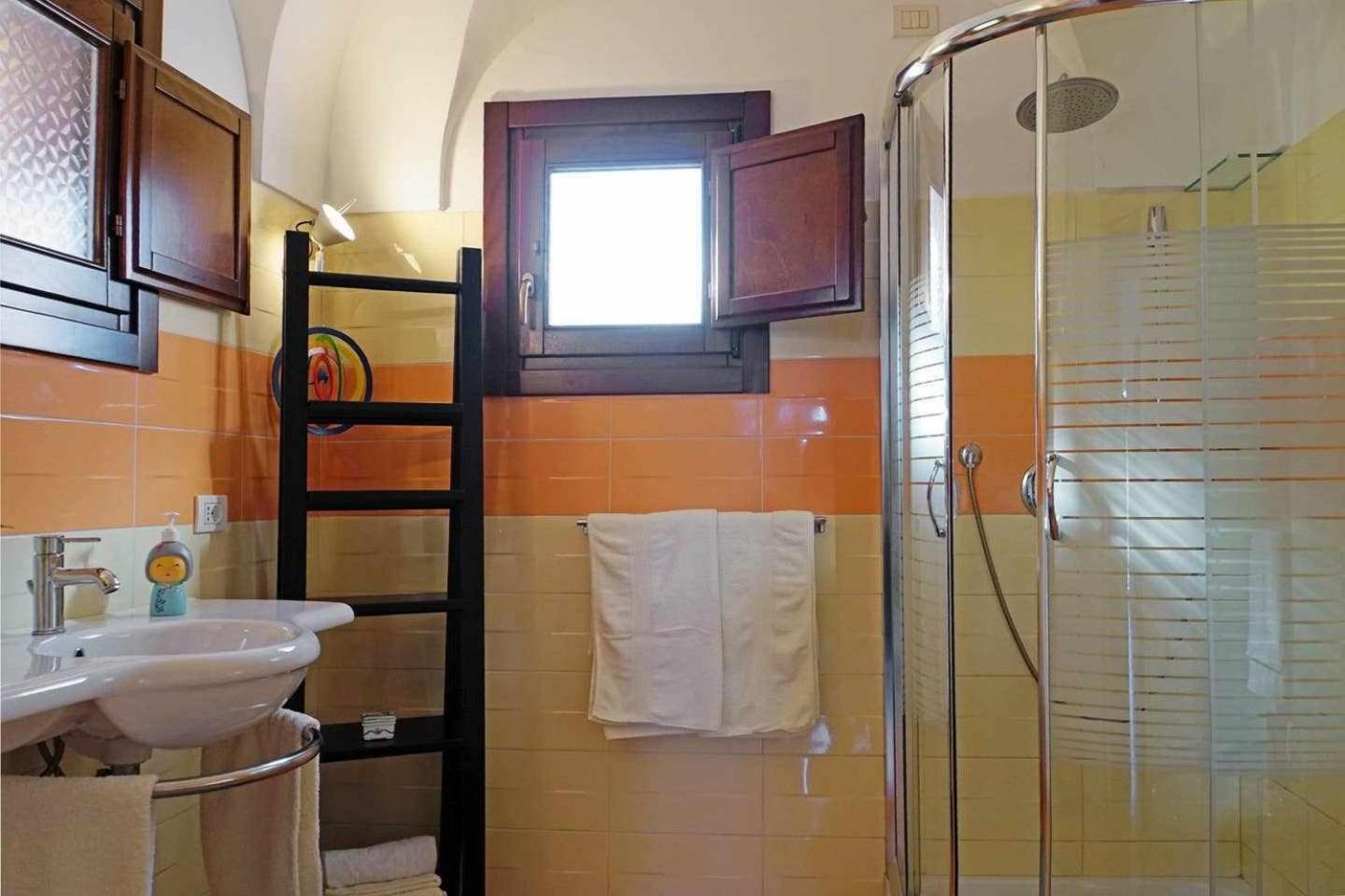 Photo 29