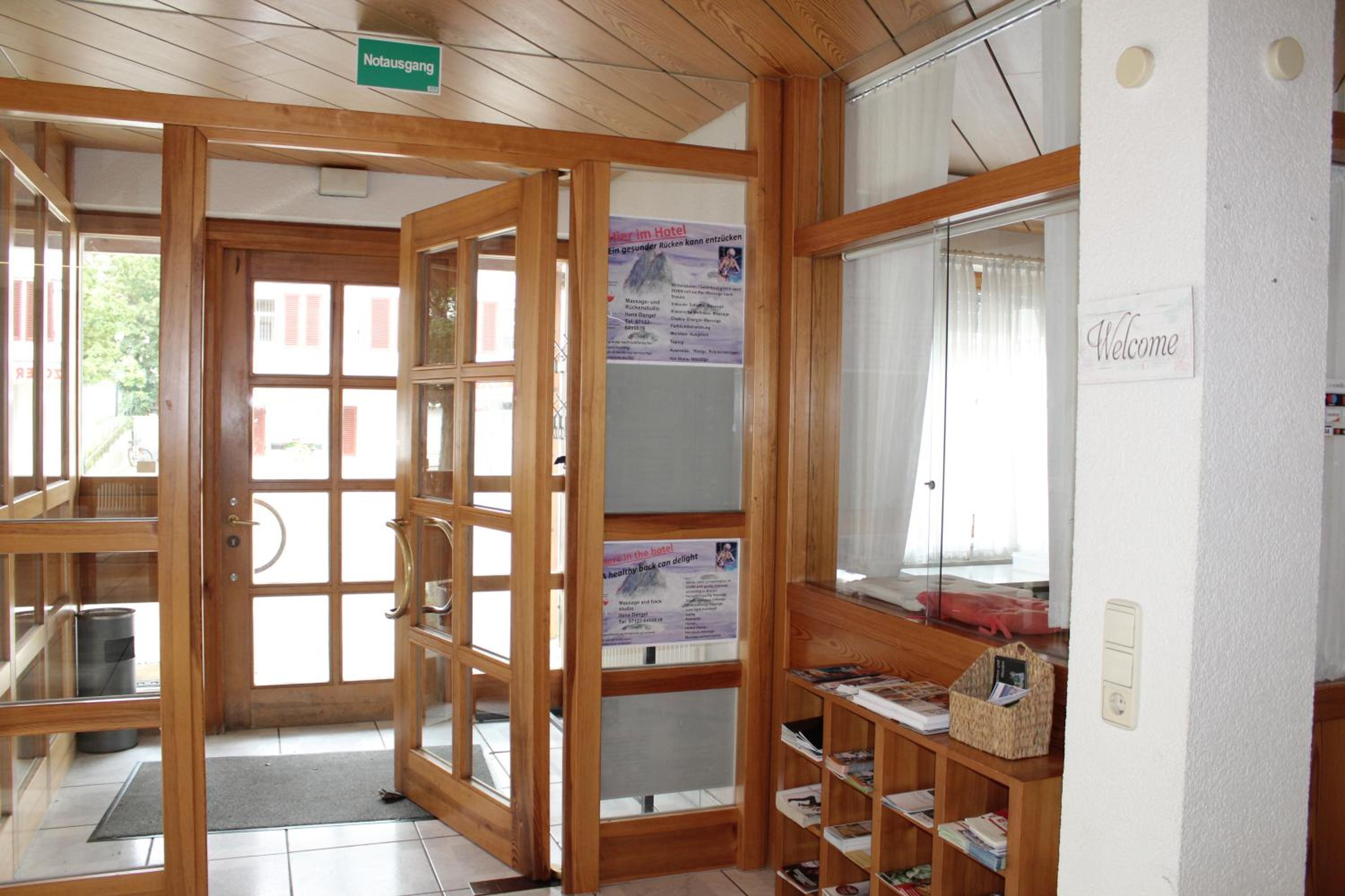 Photo 9