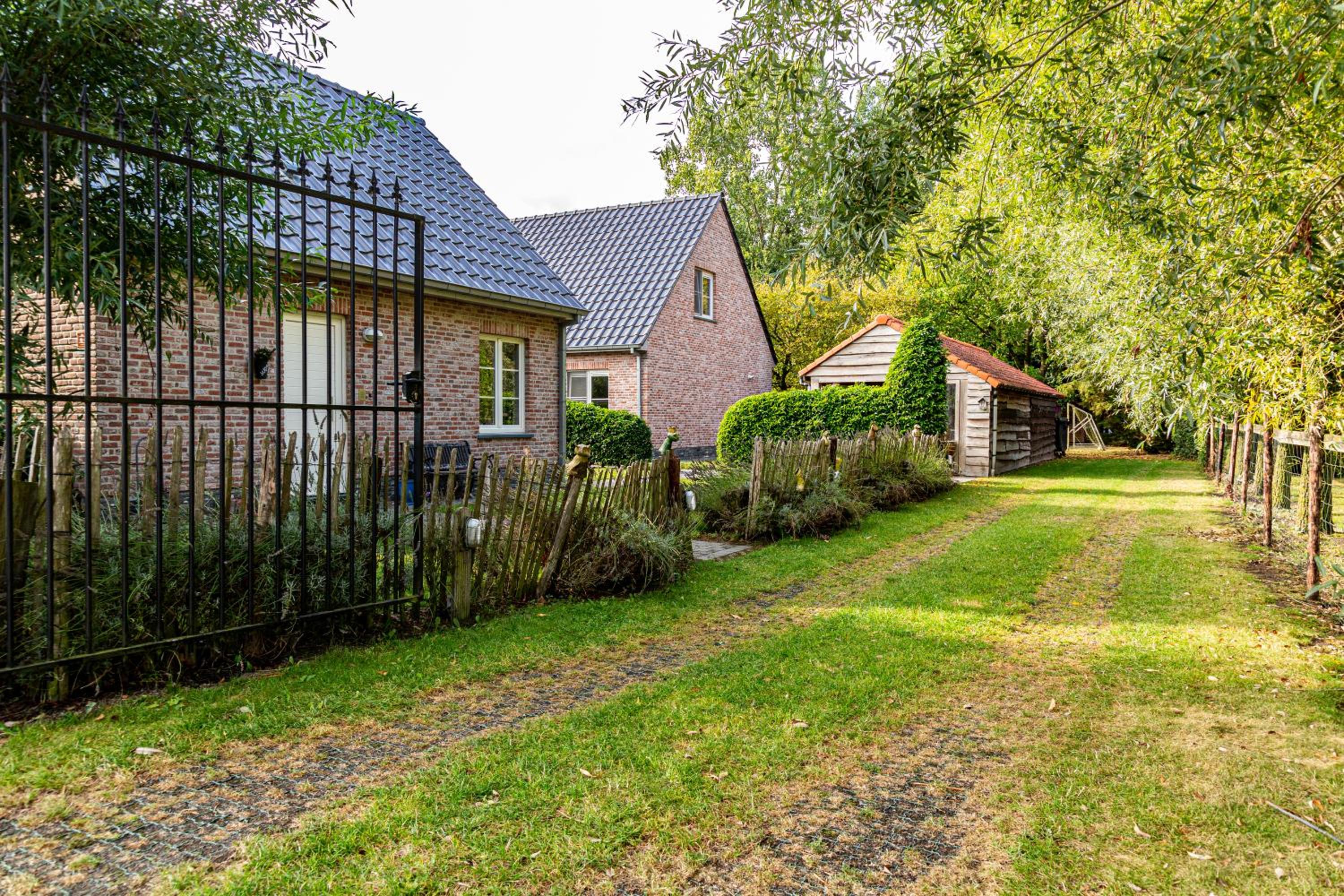 De Smokkelaar & Het Schuurtje
