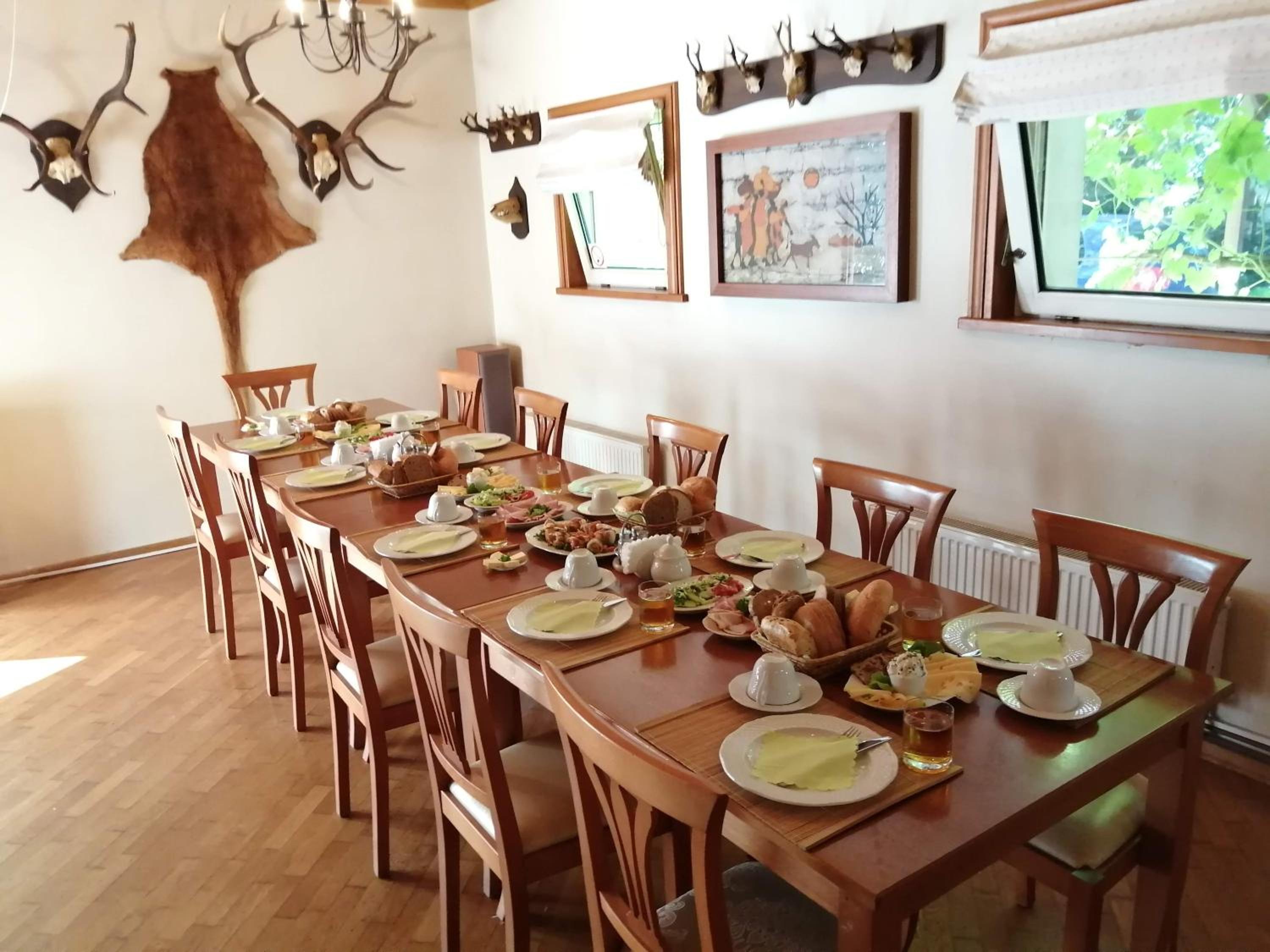 restaurant