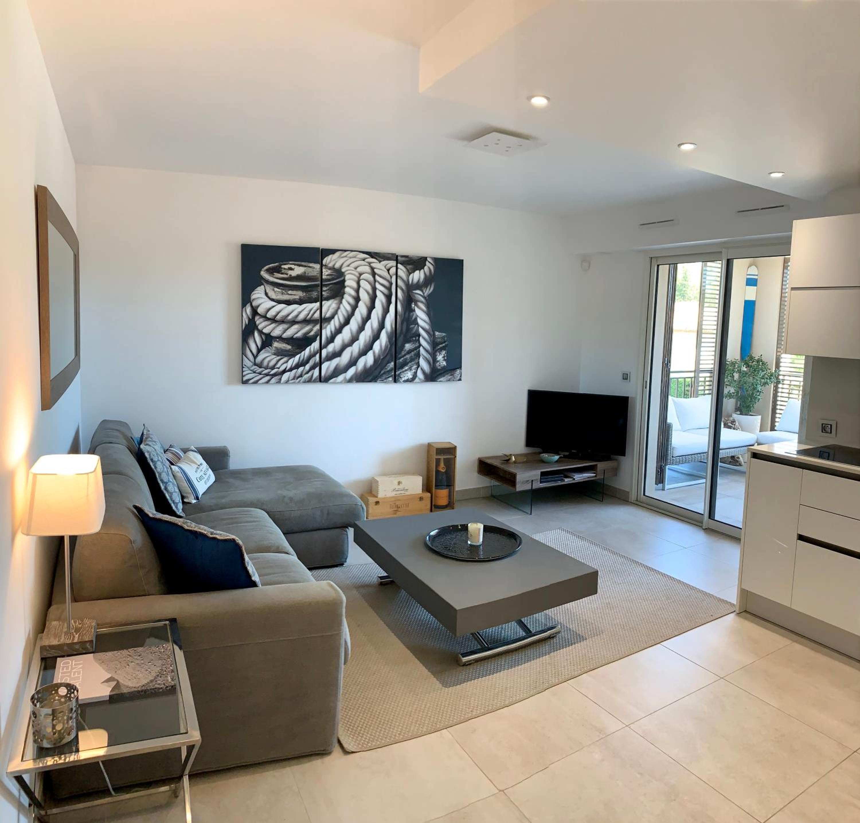 Exclusive Resort Apartments with parking view 3
