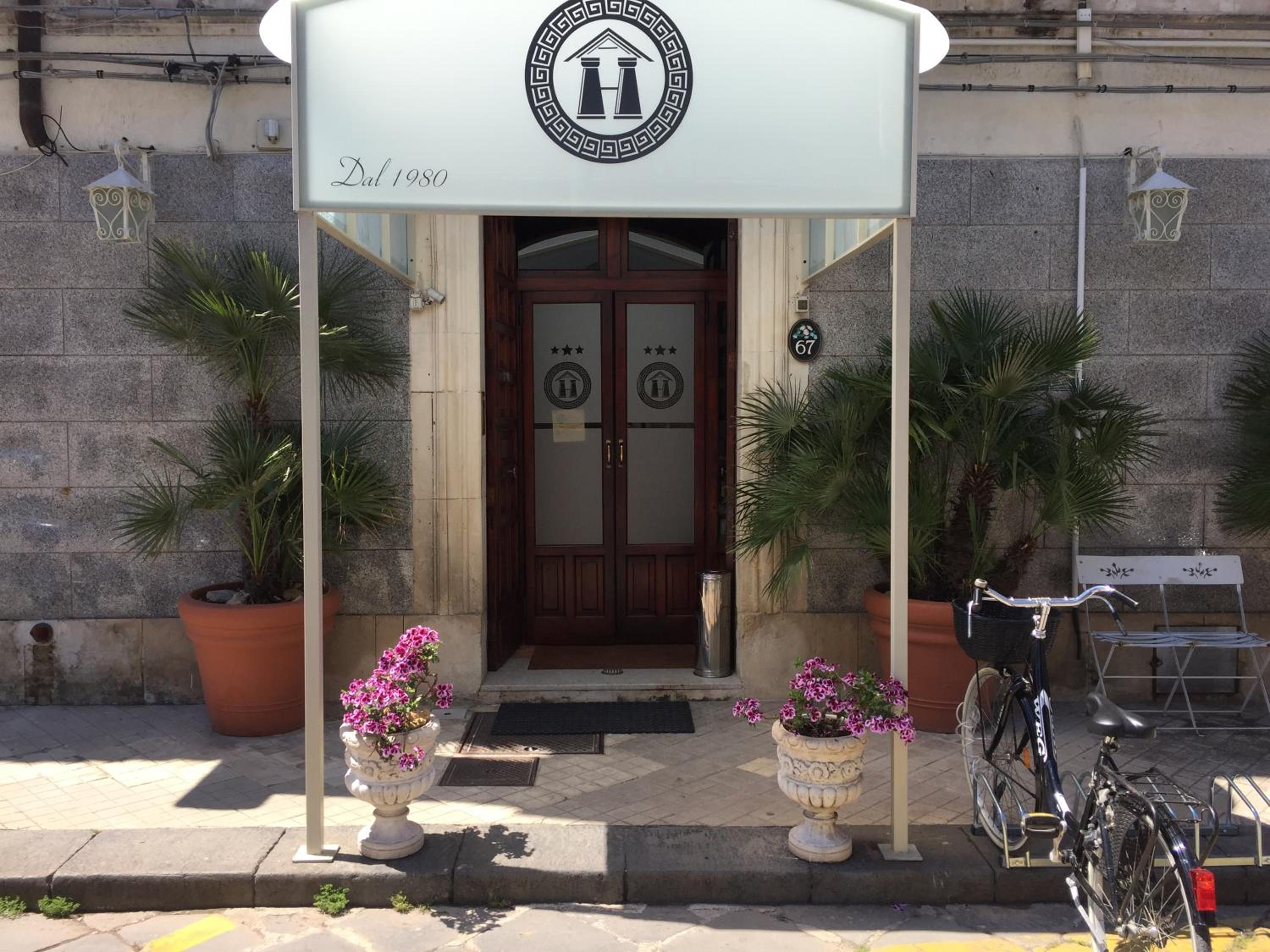 Hotel Archimede Ortigia - Image 1