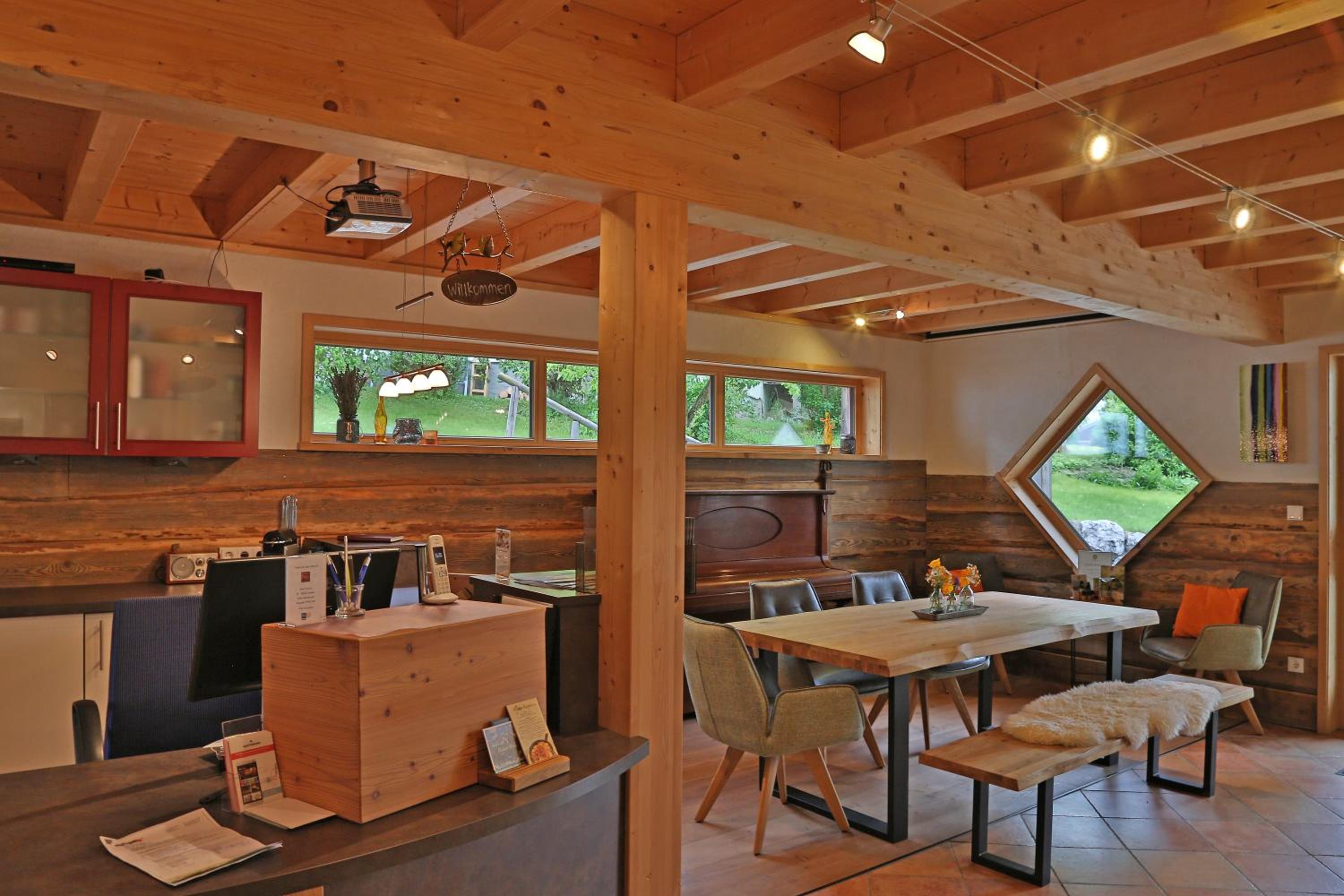 Alpenstern Finy, Bio-Gästehaus