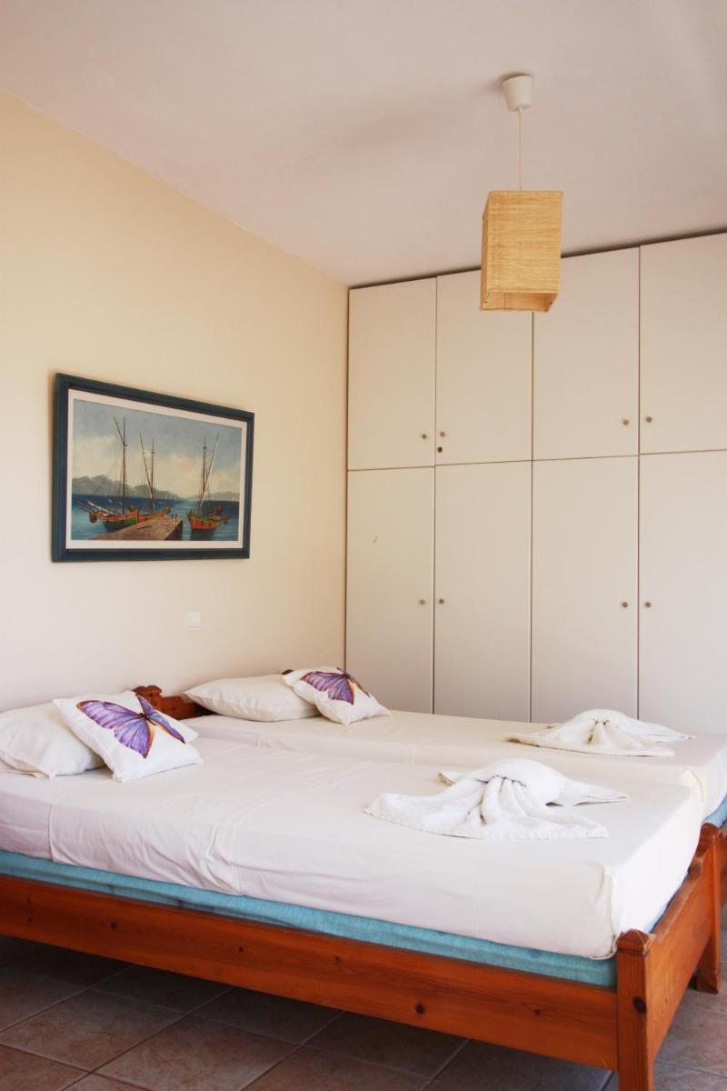 Mandola Studios - Beachside photo 5